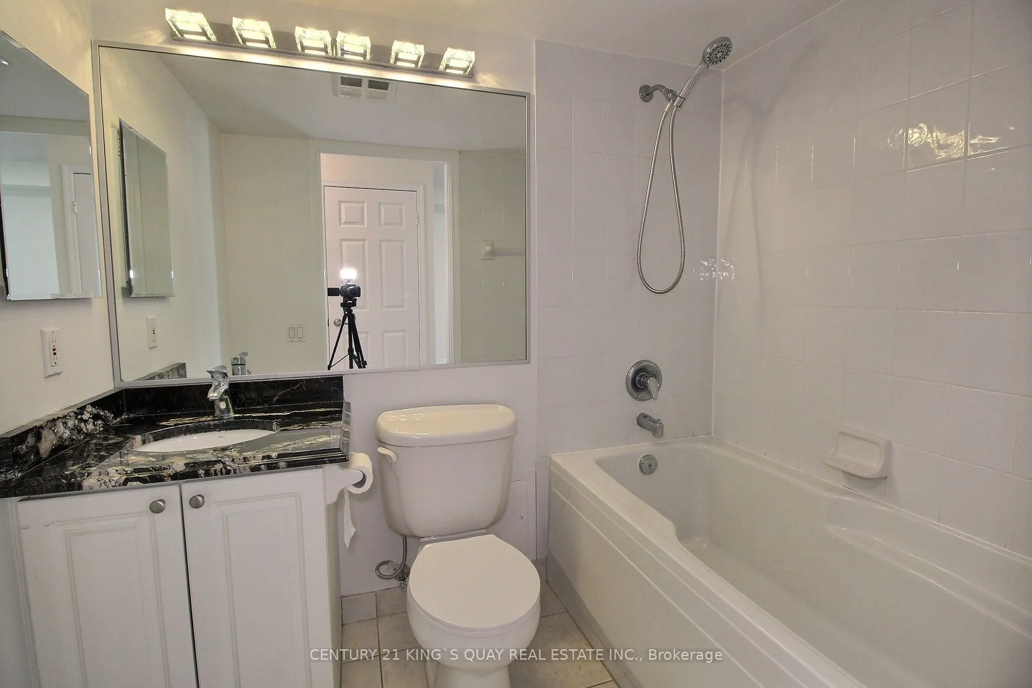 33 Empress Avenue #515