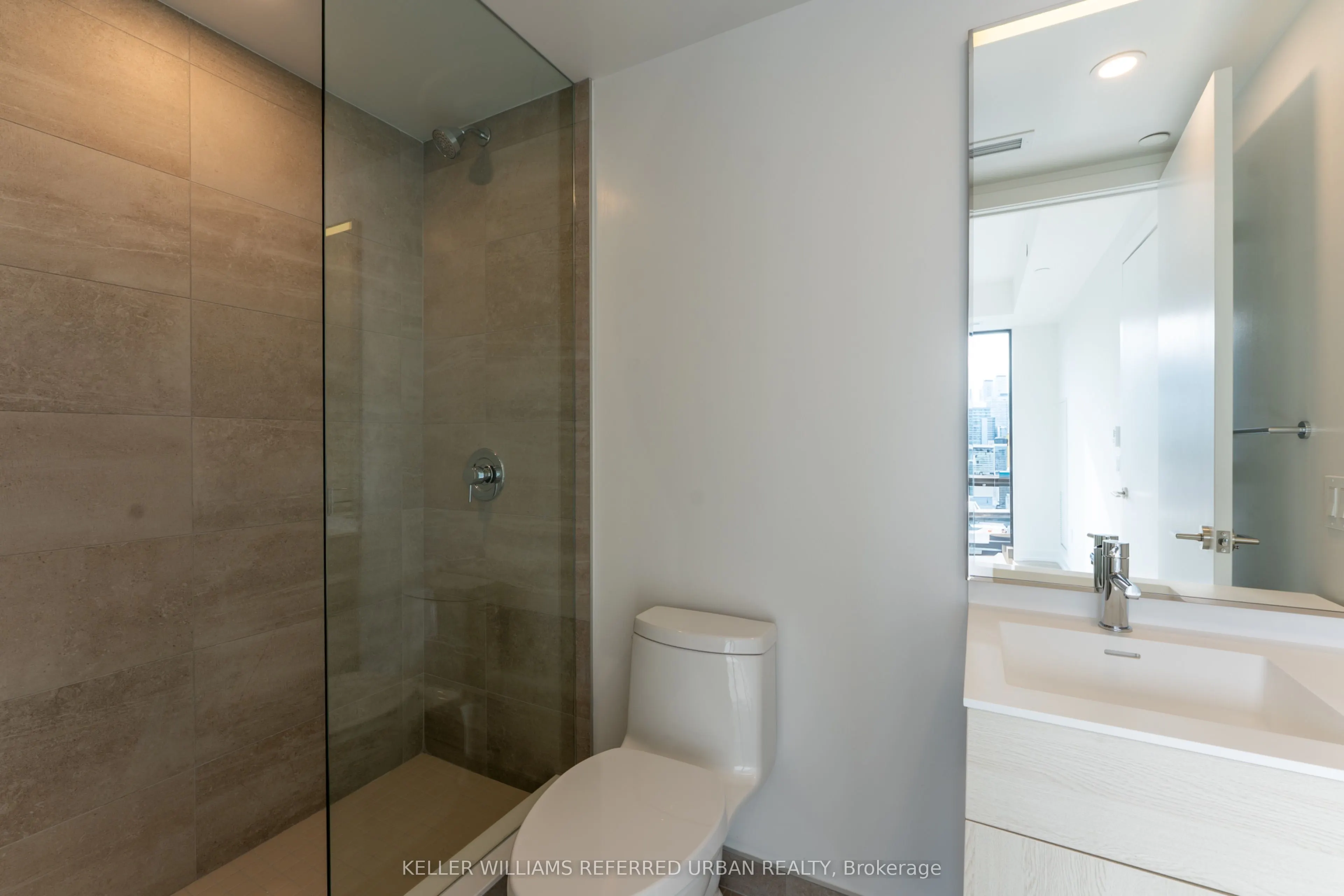 28 Eastern Avenue #822