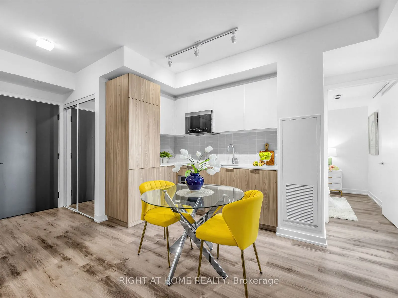 28 Eastern Avenue #723