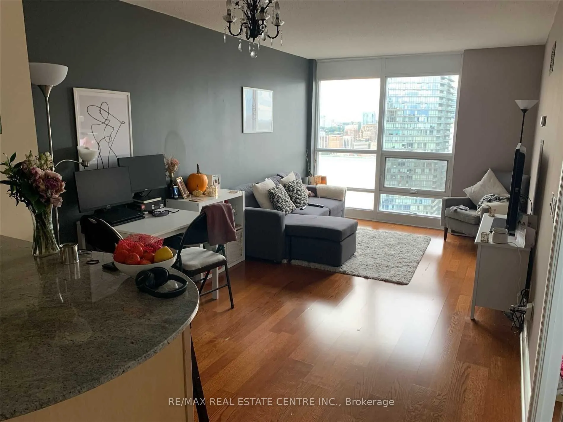 763 Bay Street #4012
