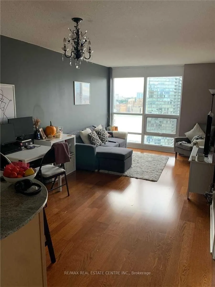 763 Bay Street #4012