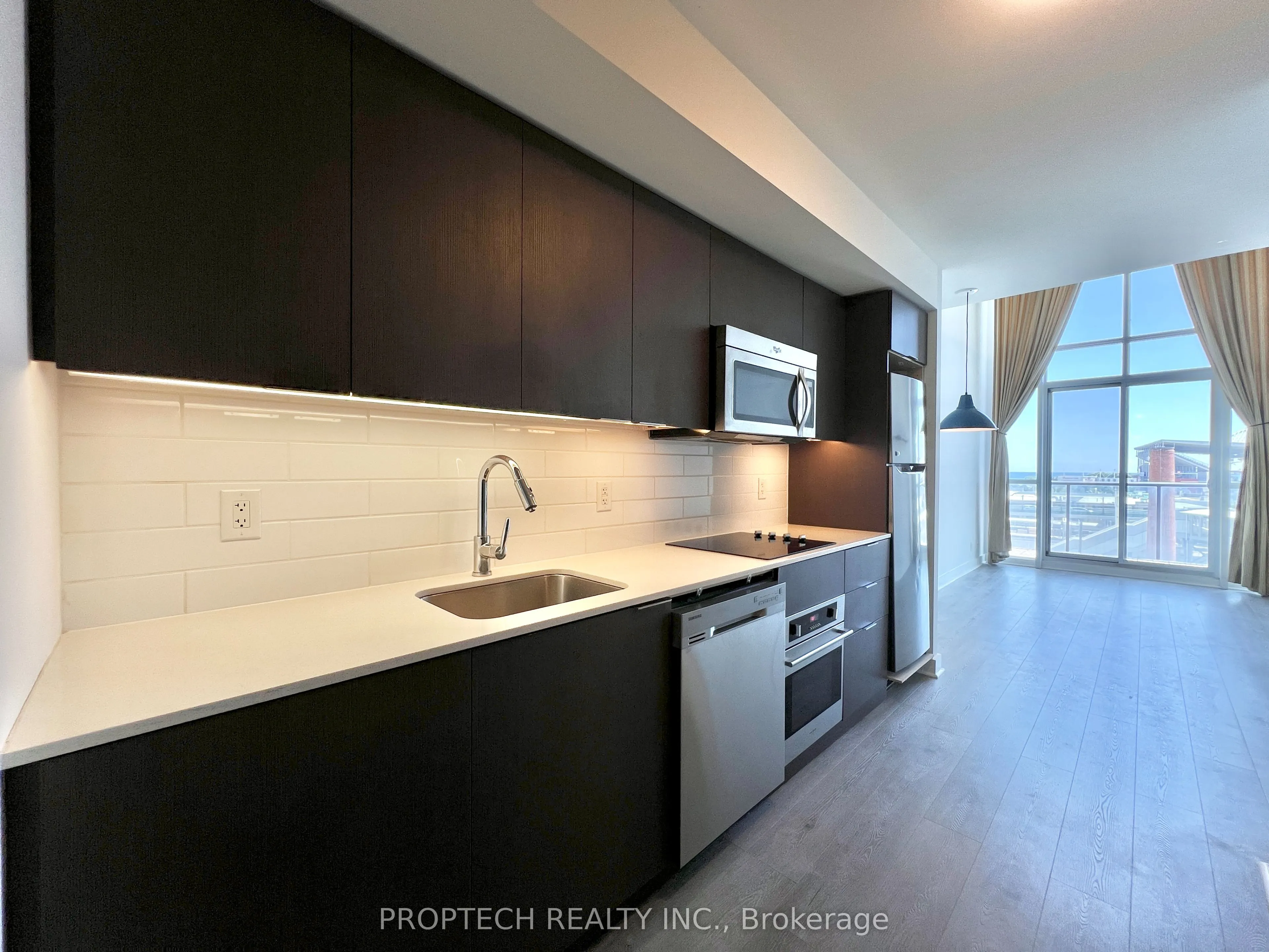5 Hanna Avenue #509