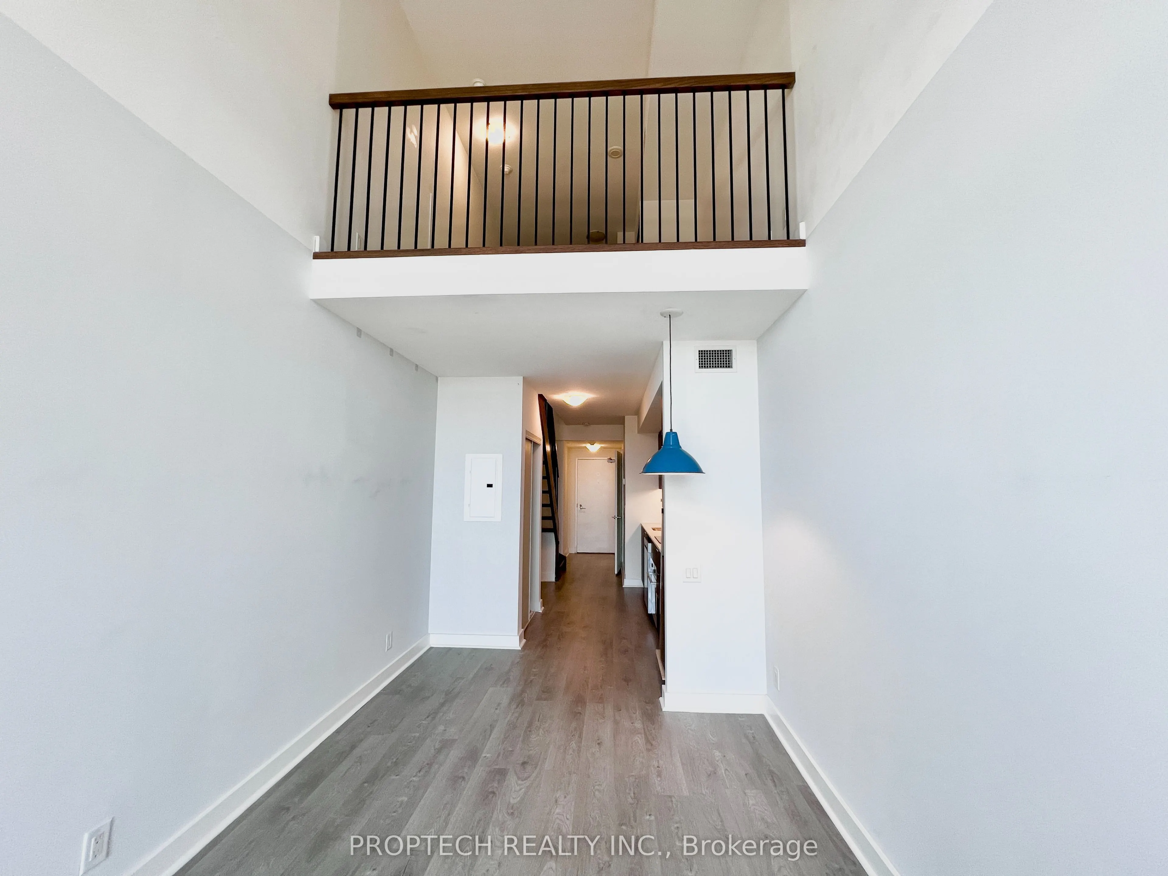 5 Hanna Avenue #509