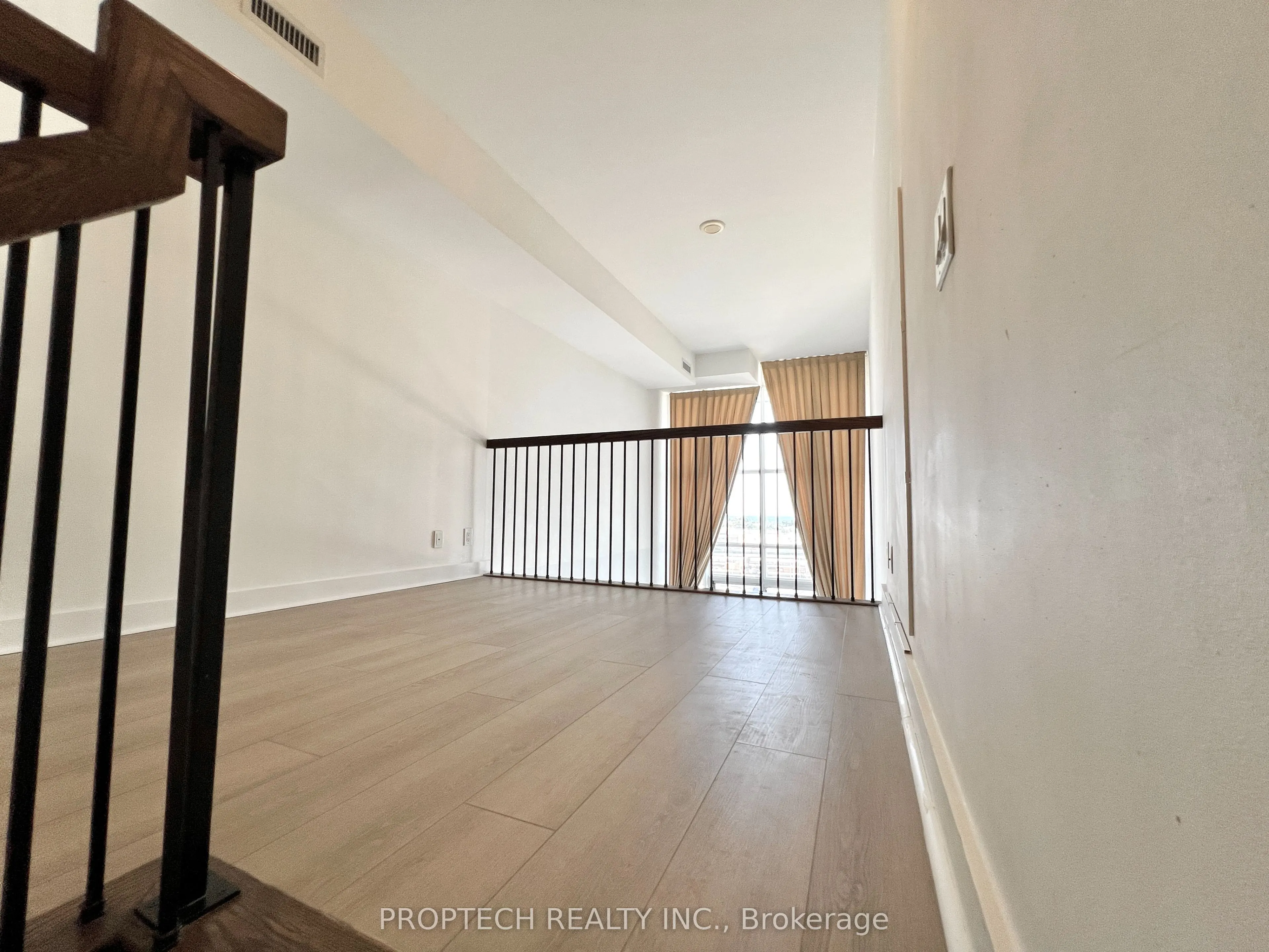 5 Hanna Avenue #509