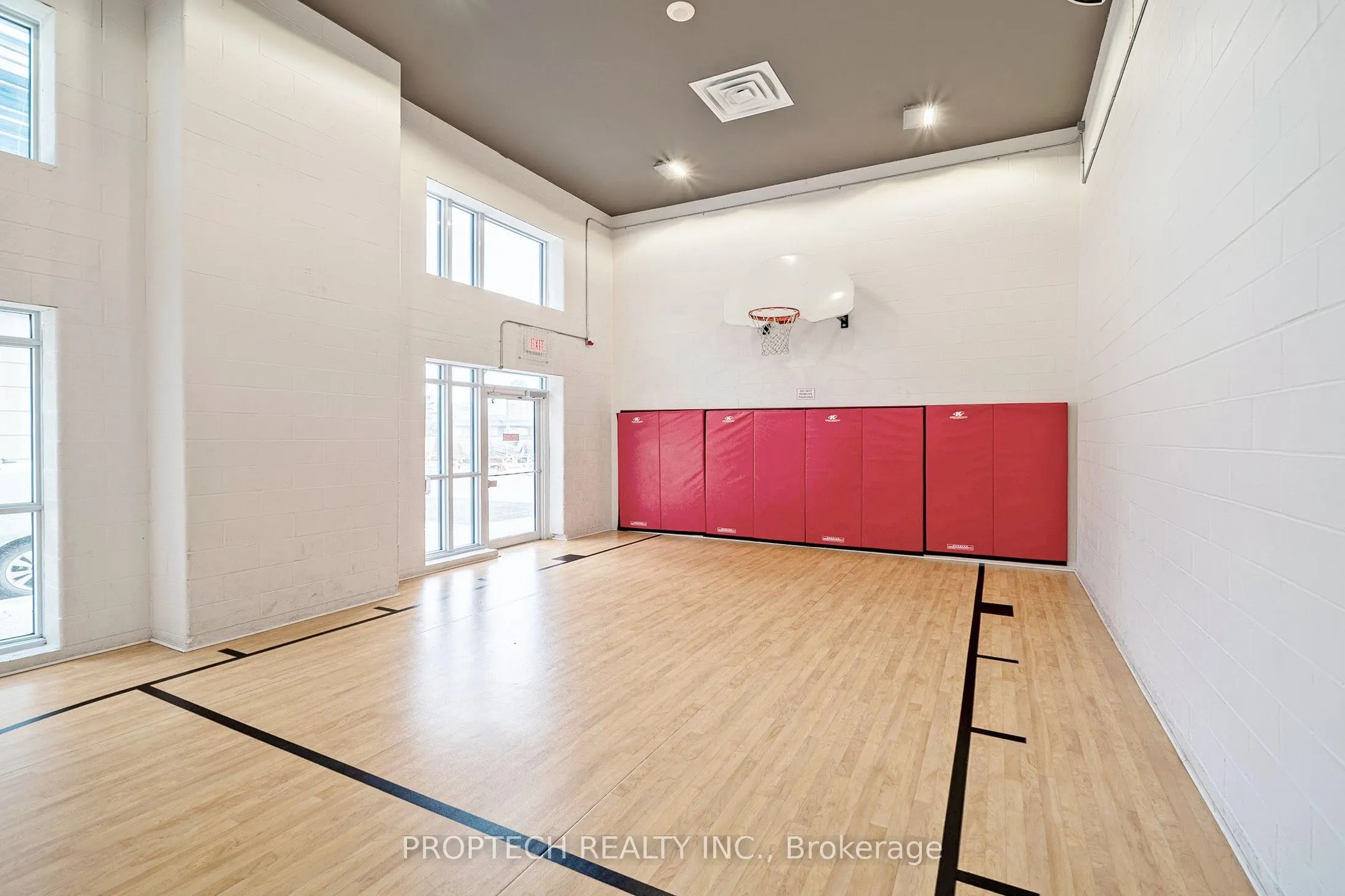 5 Hanna Avenue #509