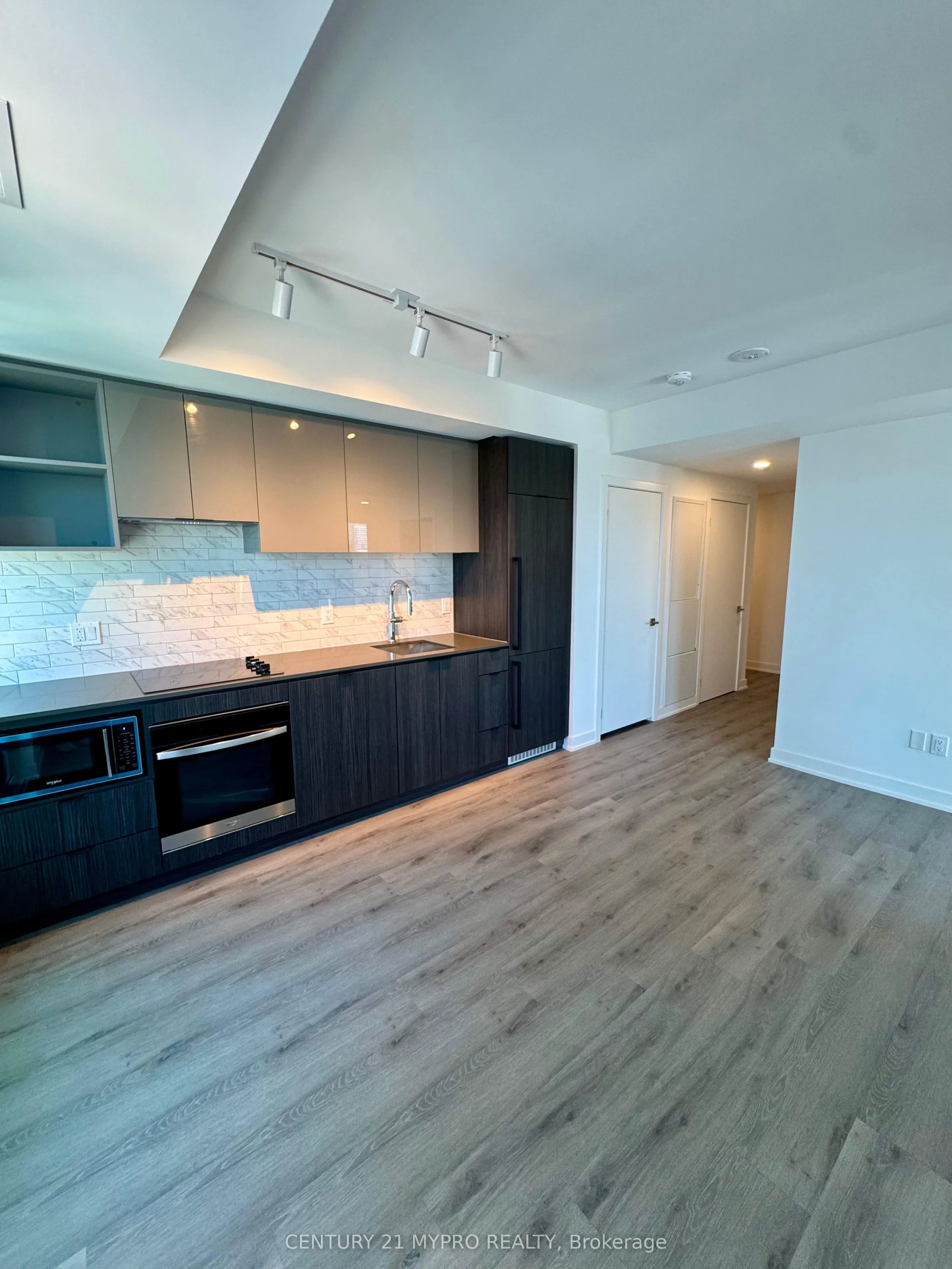 252 Church Street #4506