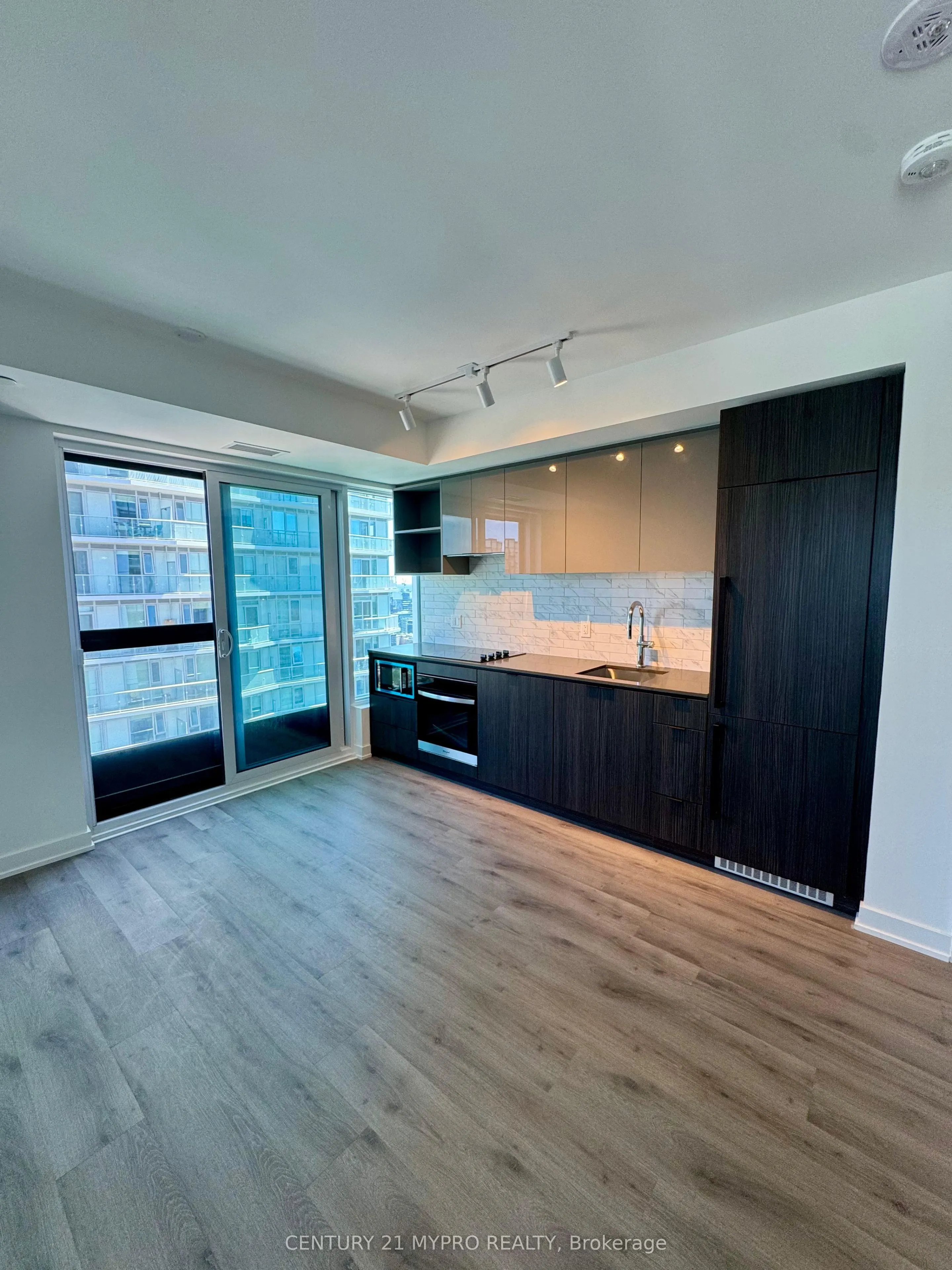 252 Church Street #4506