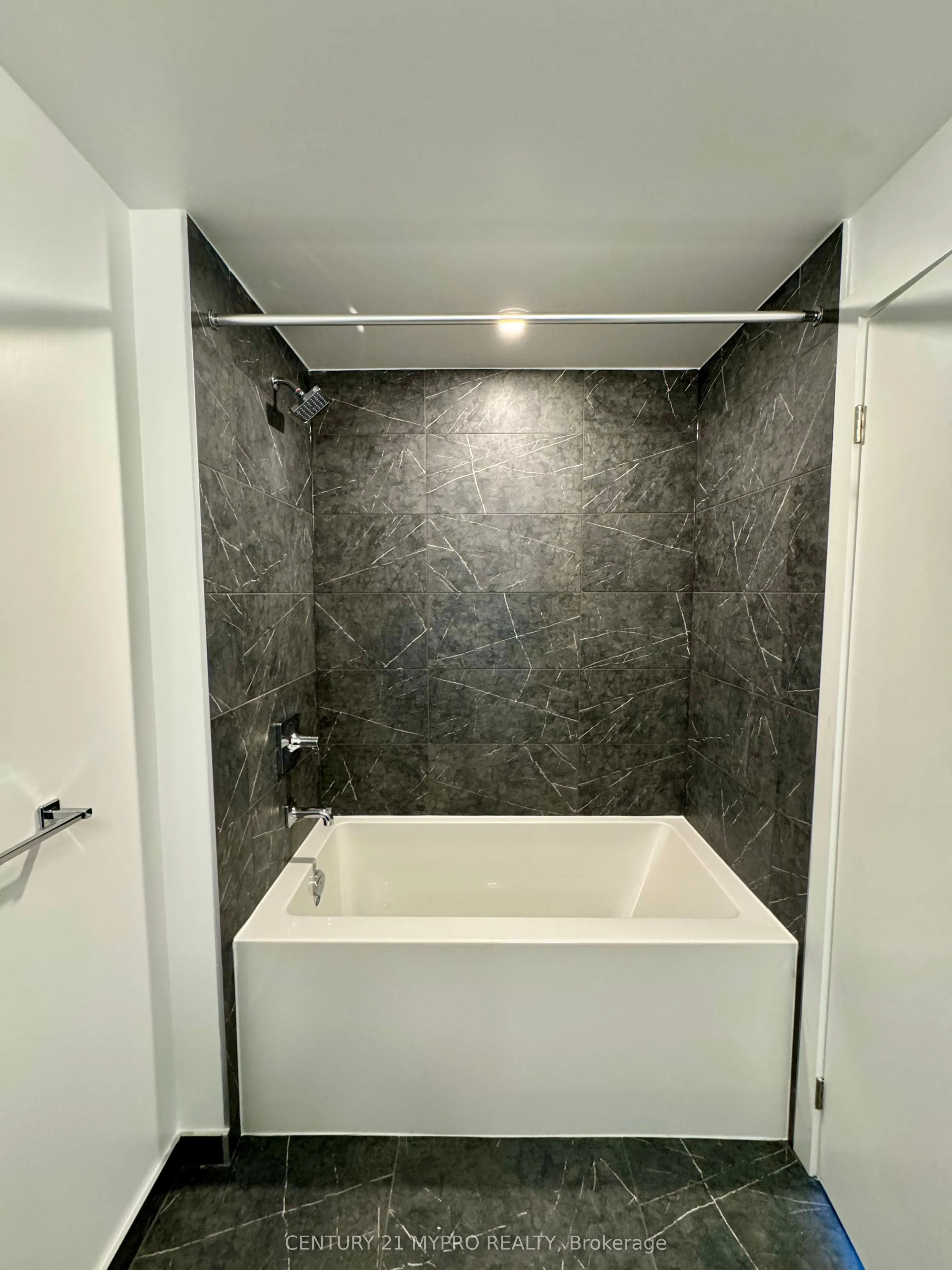 252 Church Street #4506