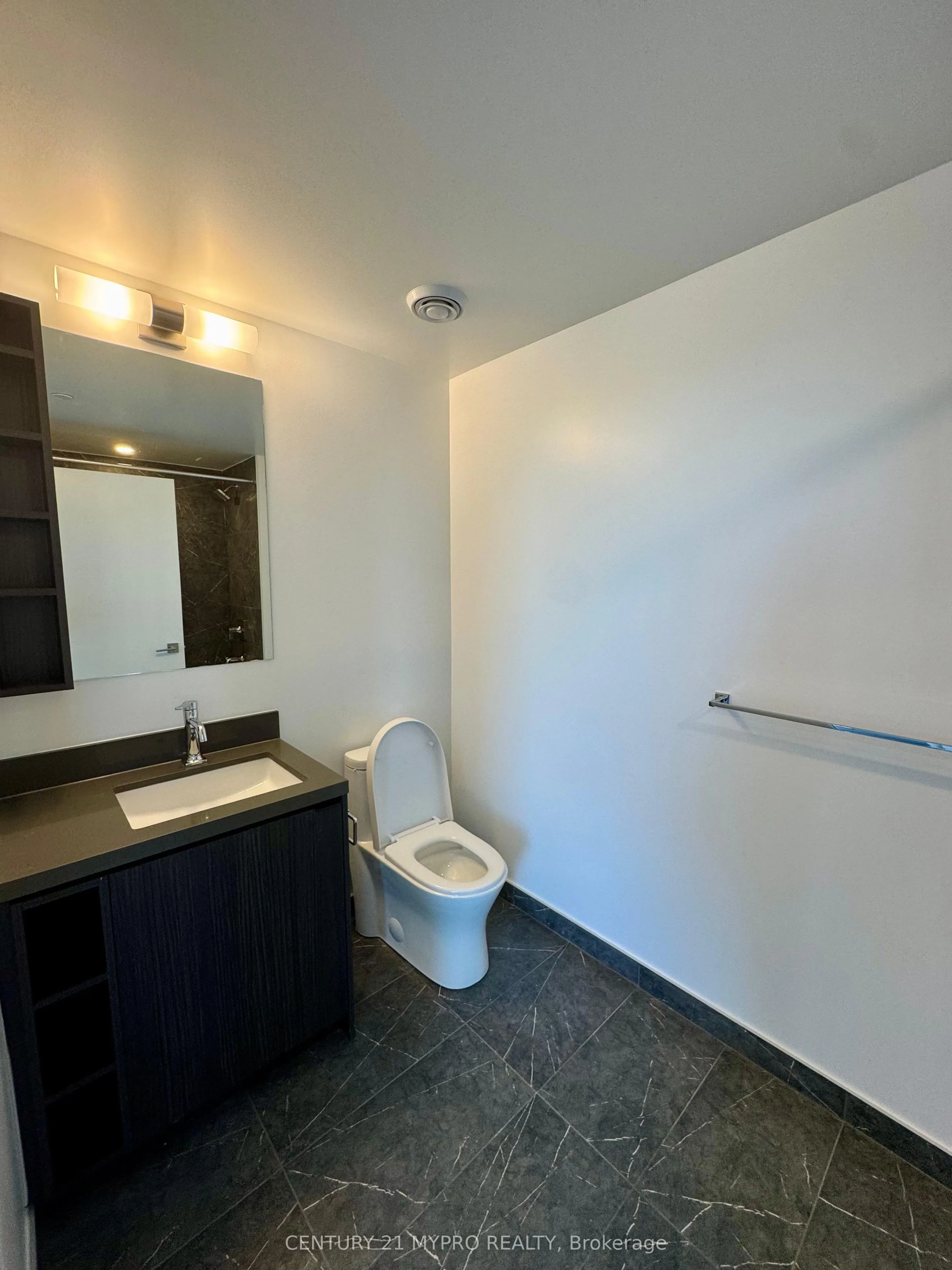 252 Church Street #4506
