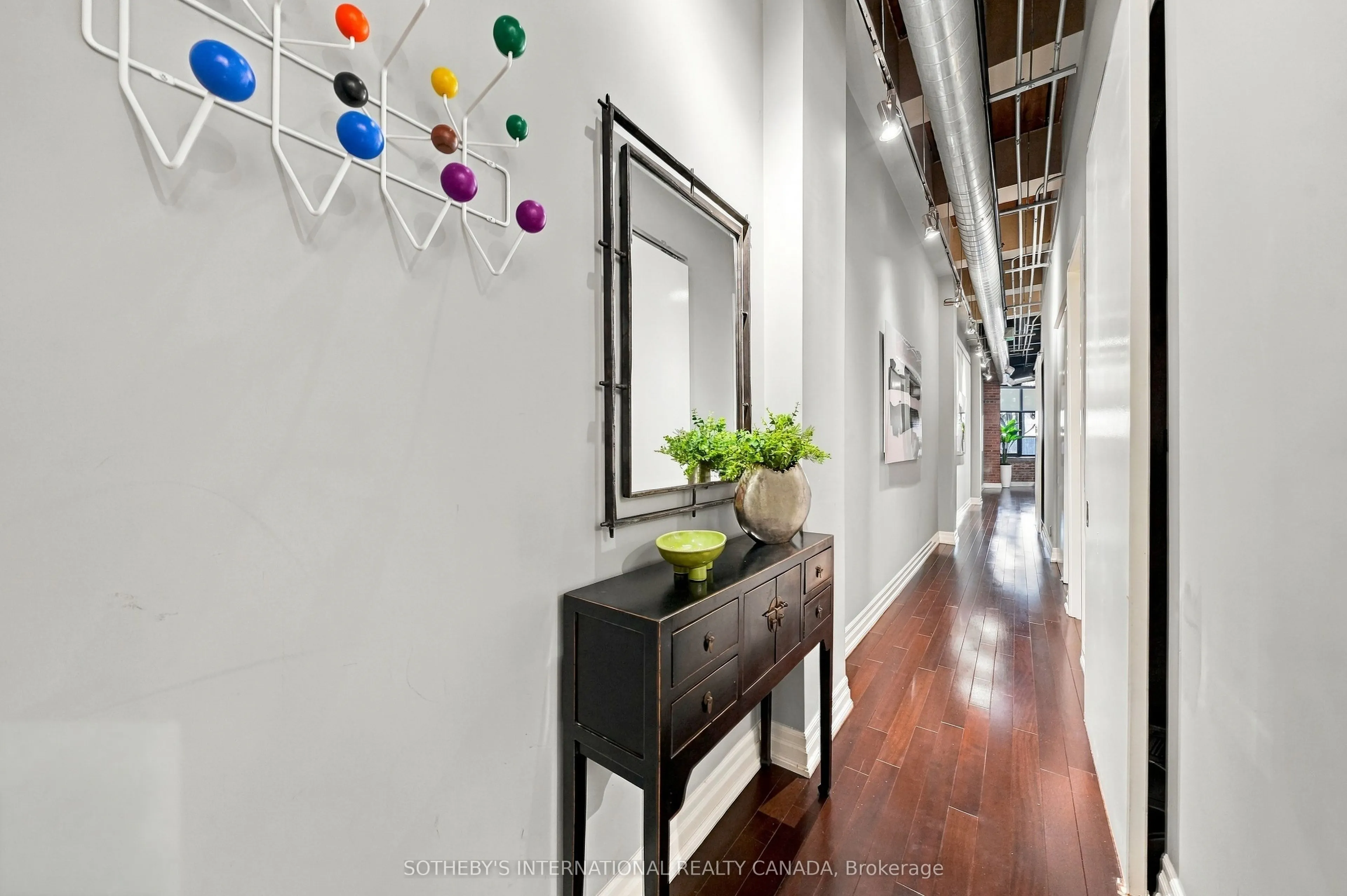 43 Hanna Avenue #103