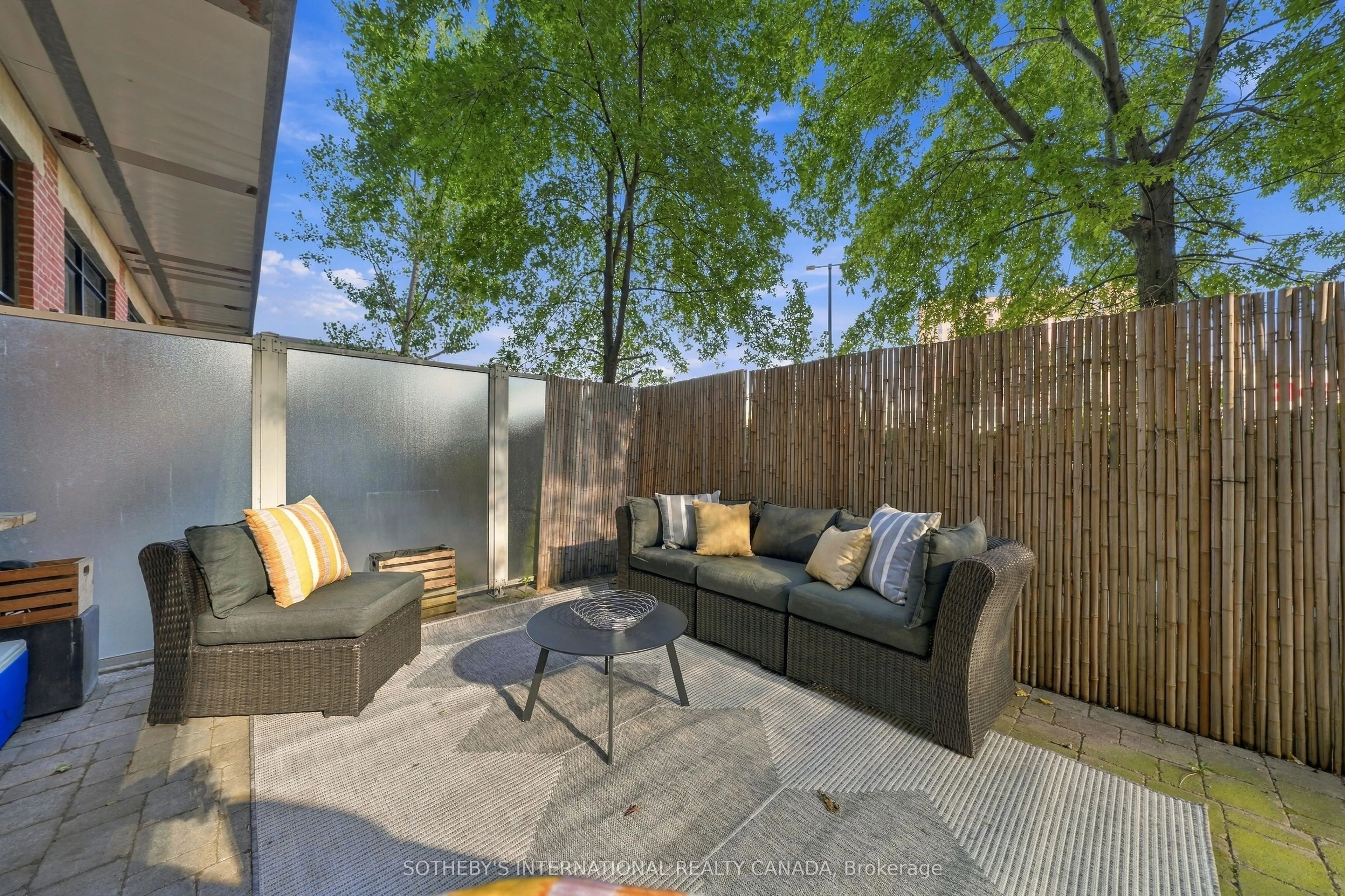 43 Hanna Avenue #103