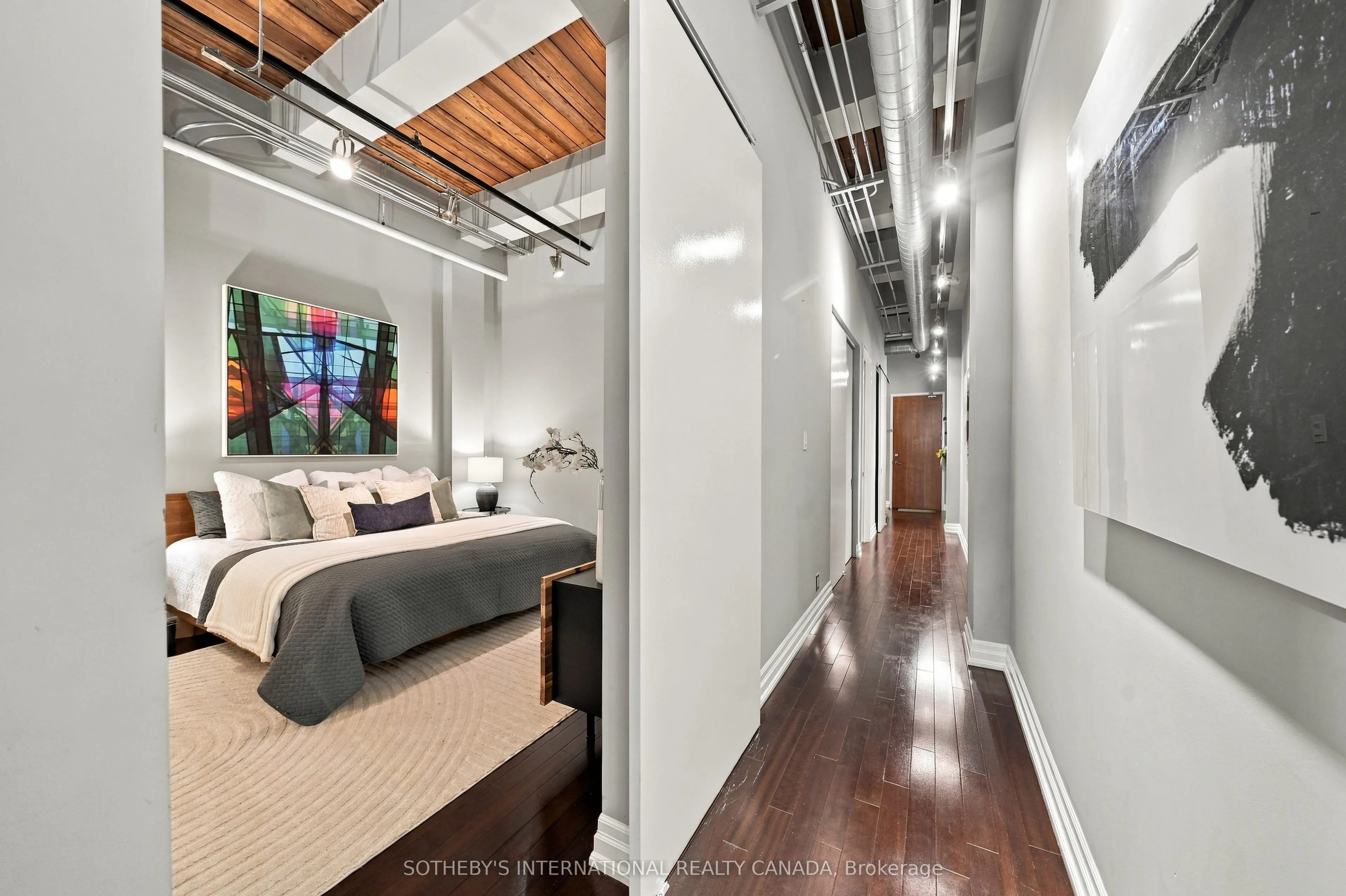 43 Hanna Avenue #103