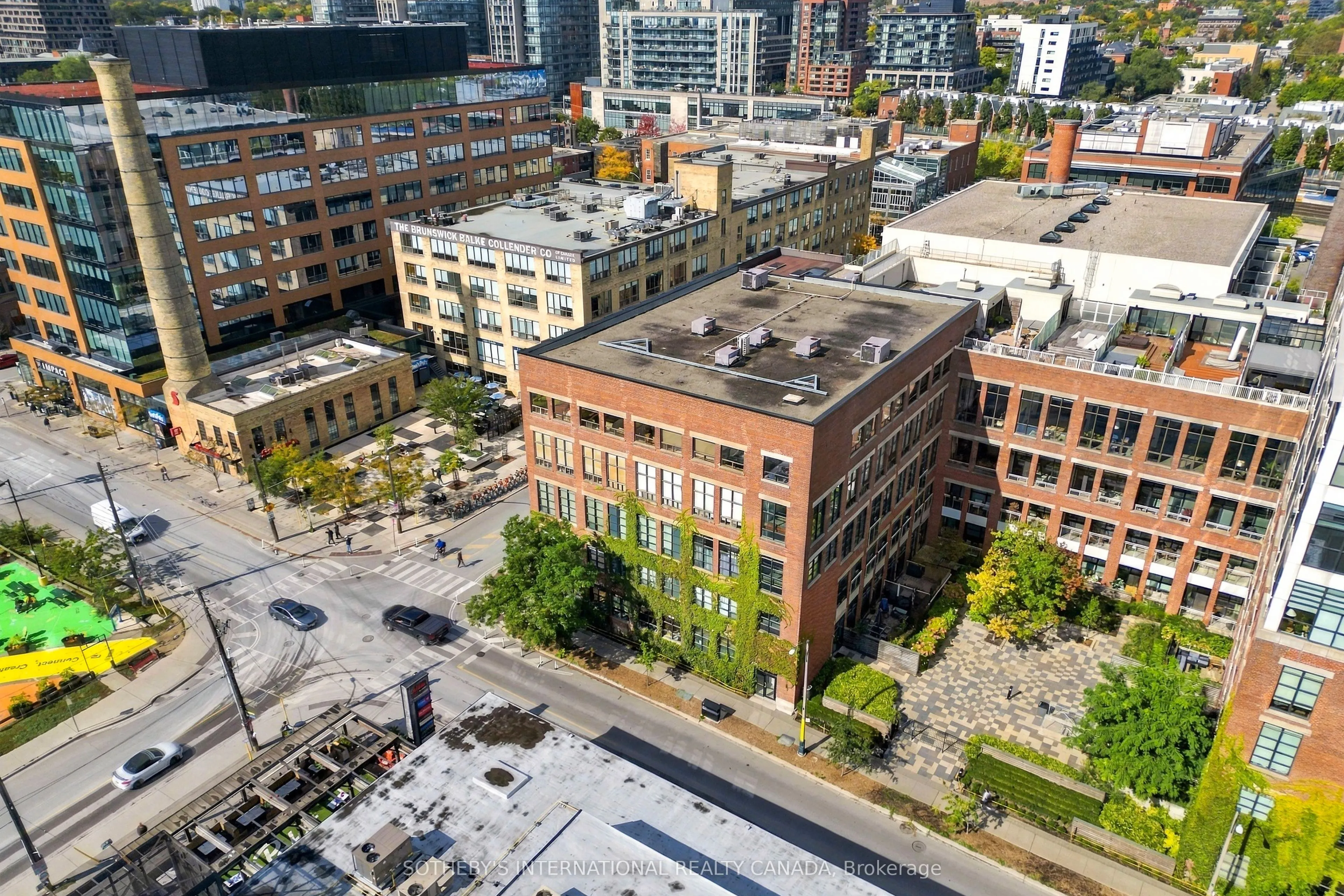 43 Hanna Avenue #103
