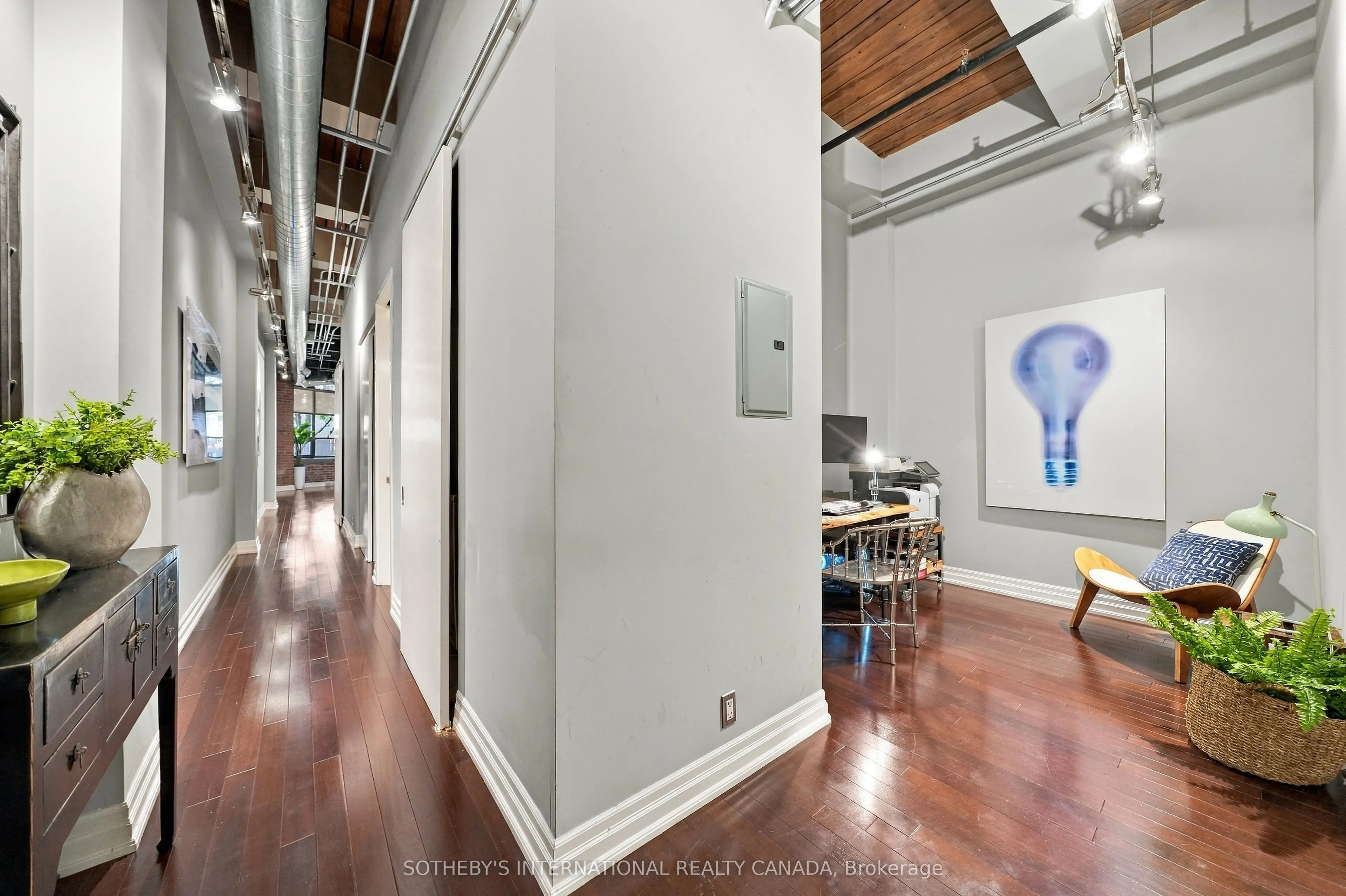 43 Hanna Avenue #103