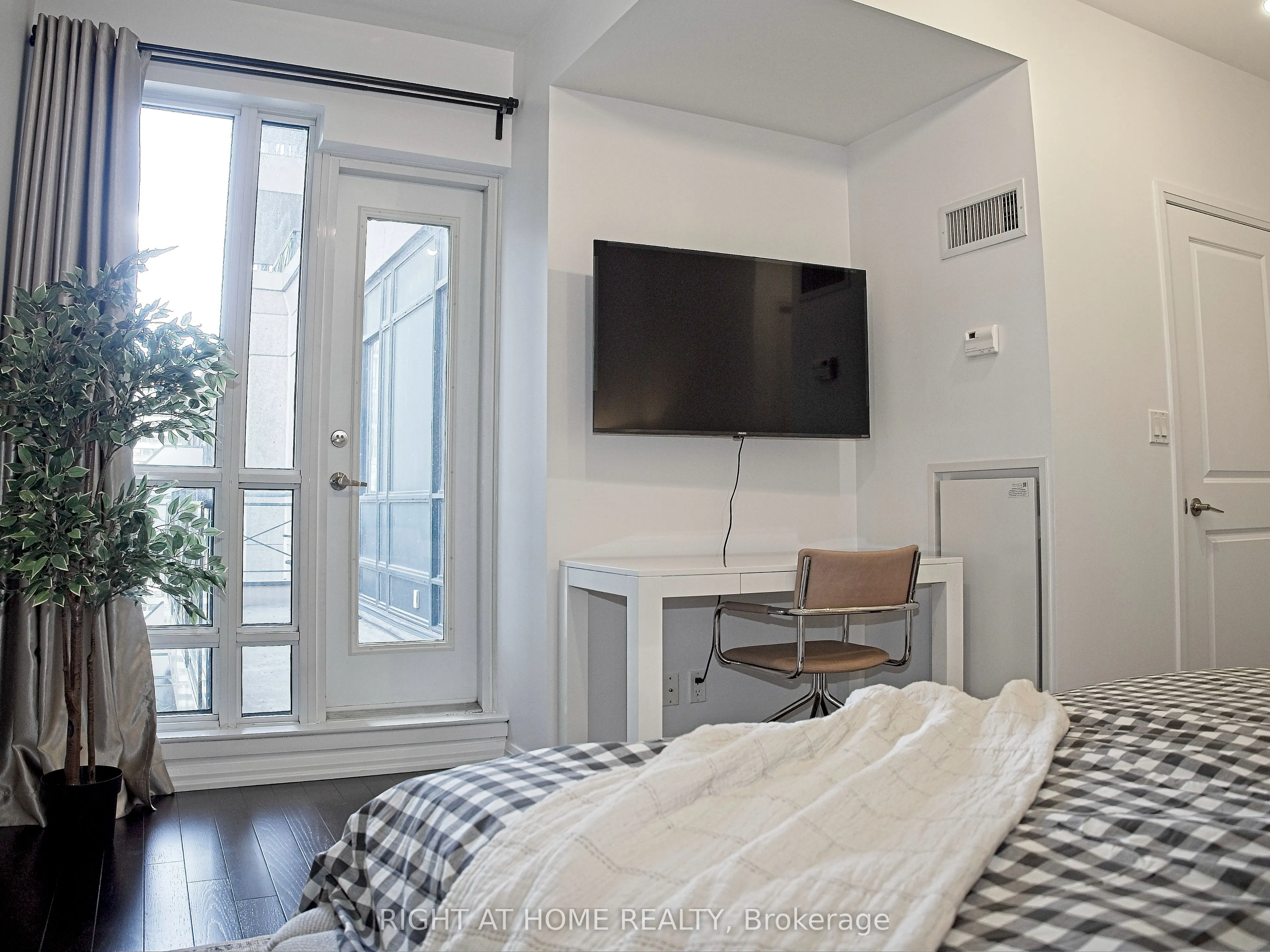 35 Hayden Street #1606