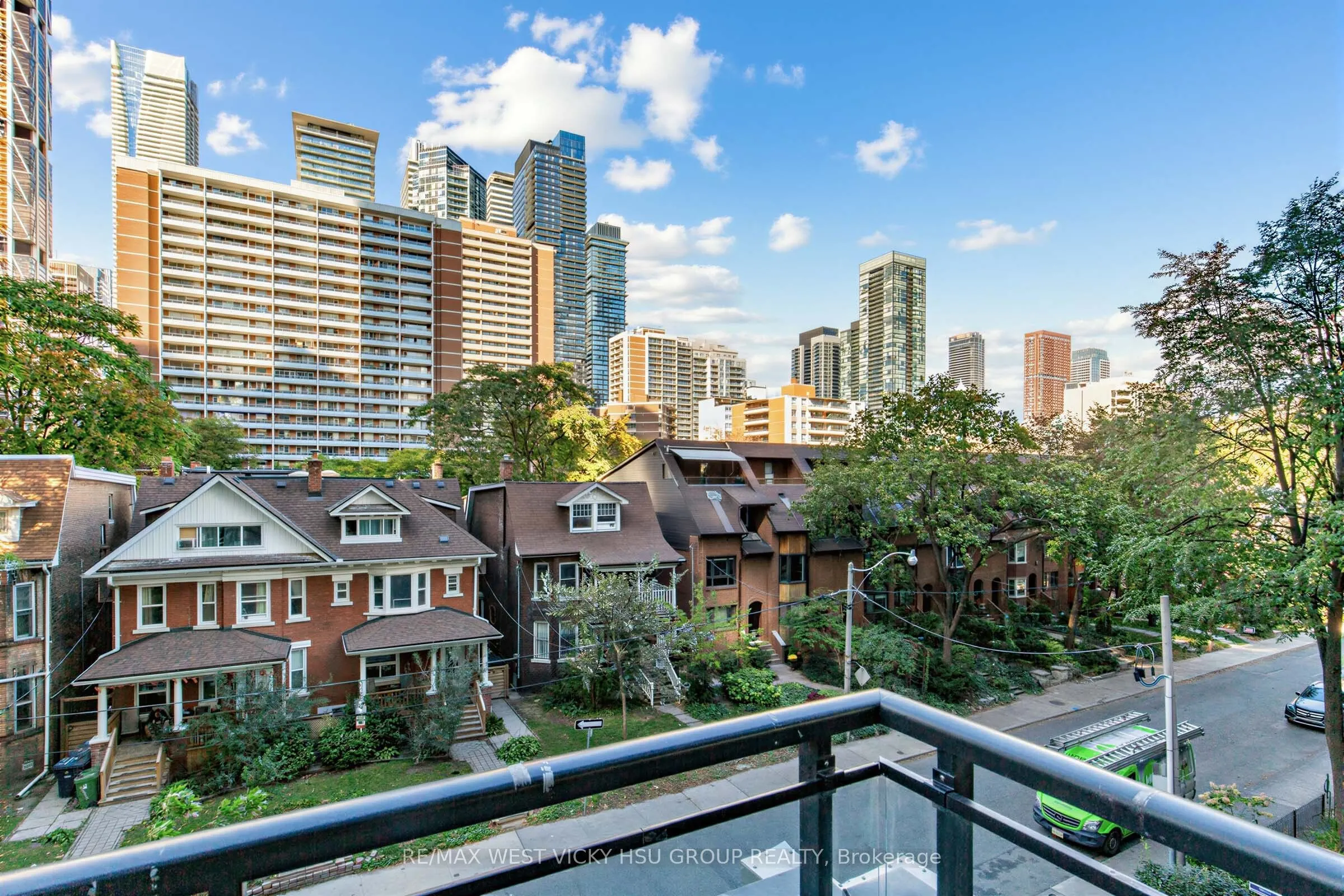 17 Dundonald Street #305