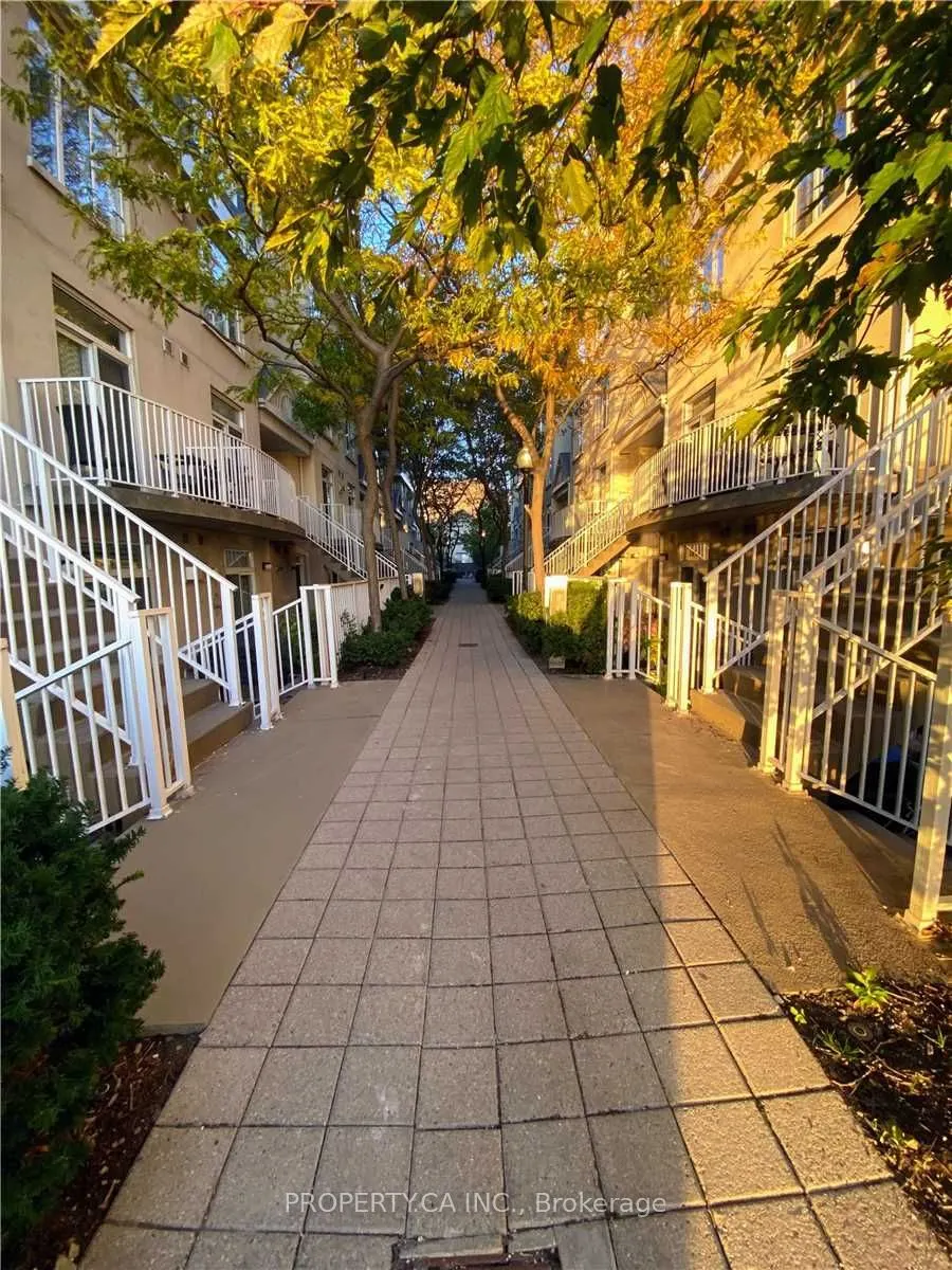 28 Stadium Road #178
