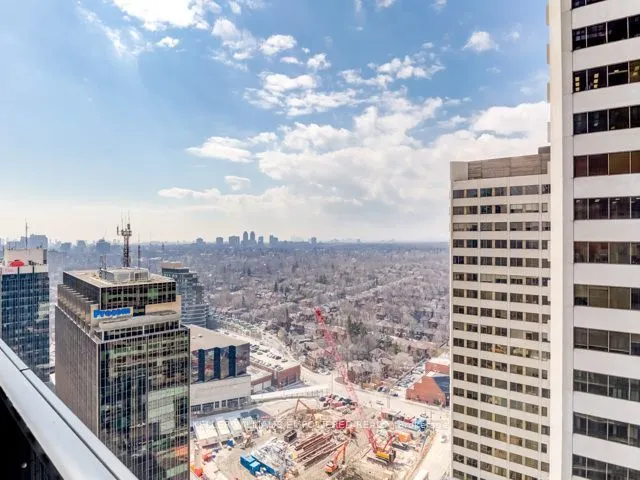 8 Eglinton Avenue E #2103