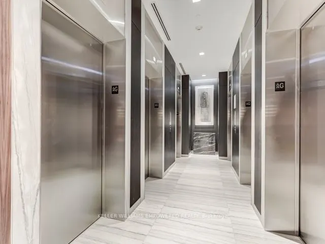 8 Eglinton Avenue E #2103