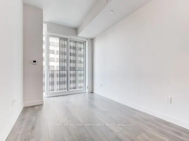 8 Eglinton Avenue E #2103