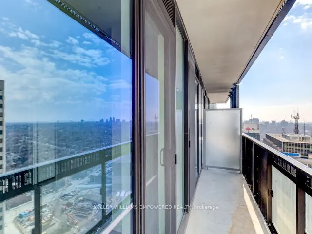 8 Eglinton Avenue E #2103