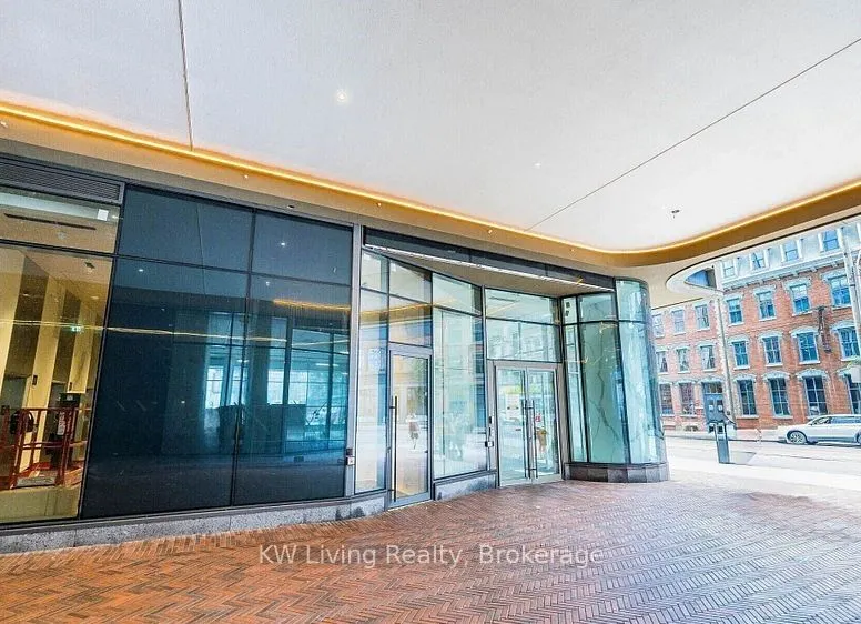 88 Queen Street E #5609