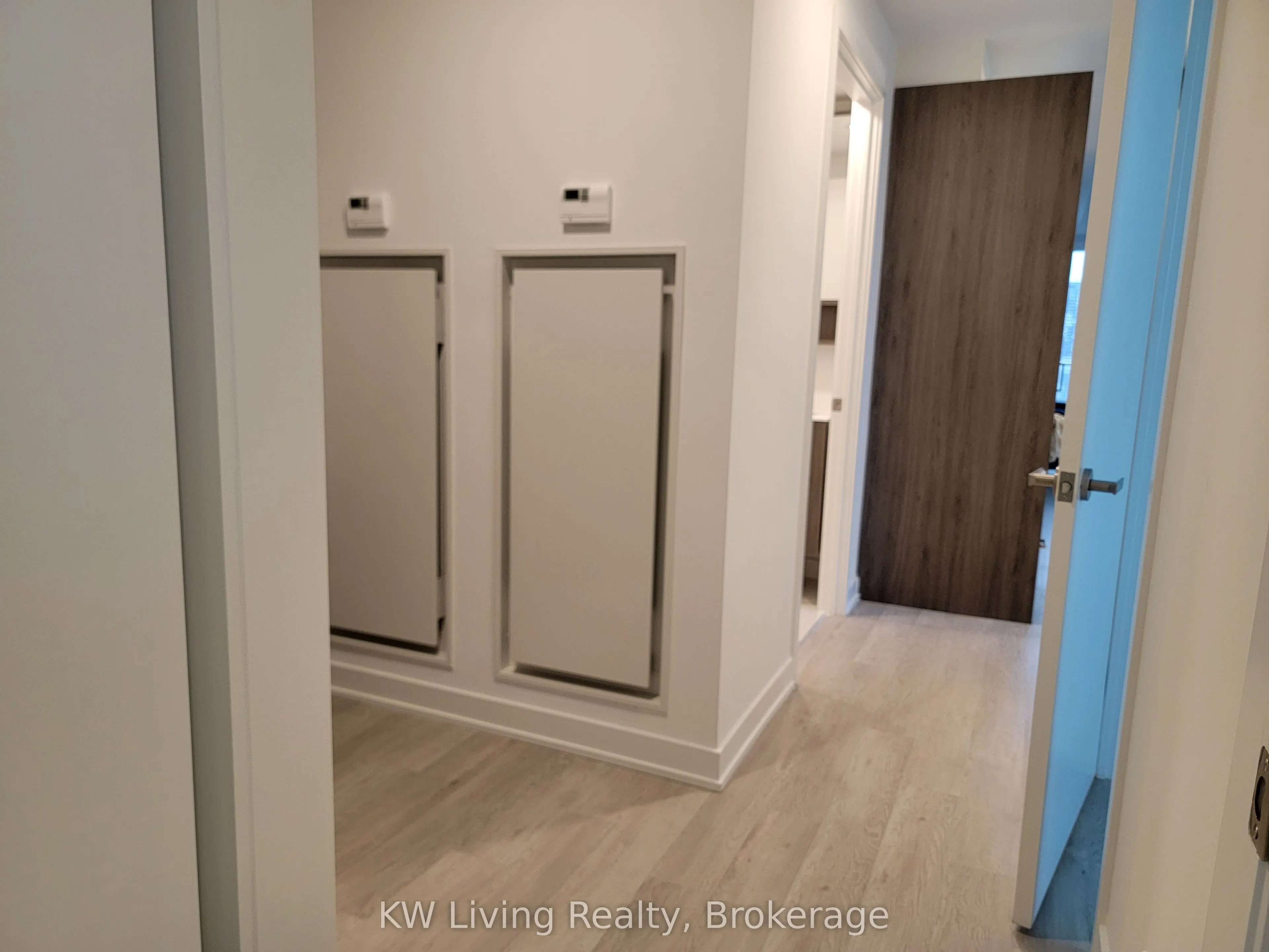 88 Queen Street E #5609