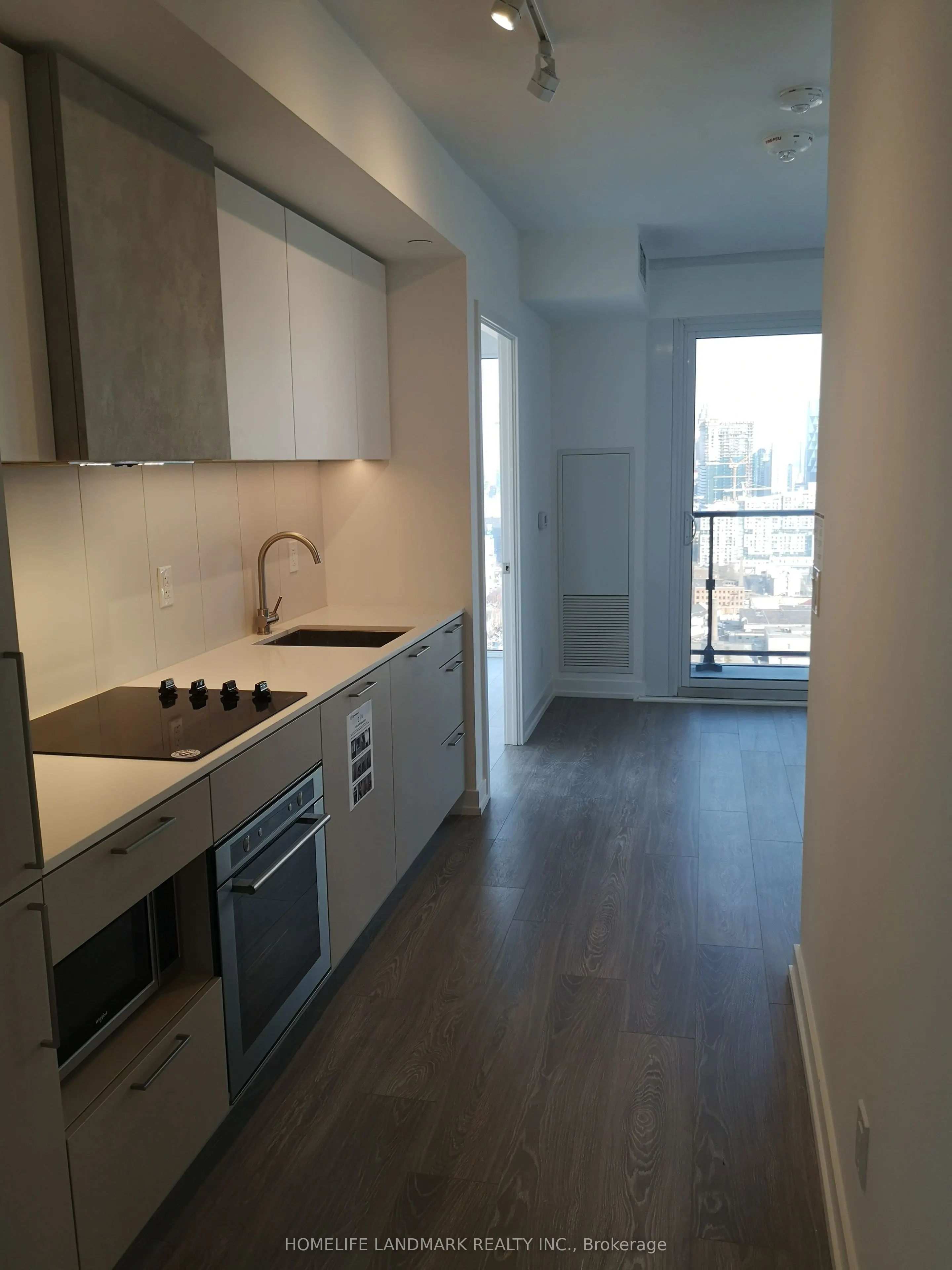 19 Western Battery Road #3319