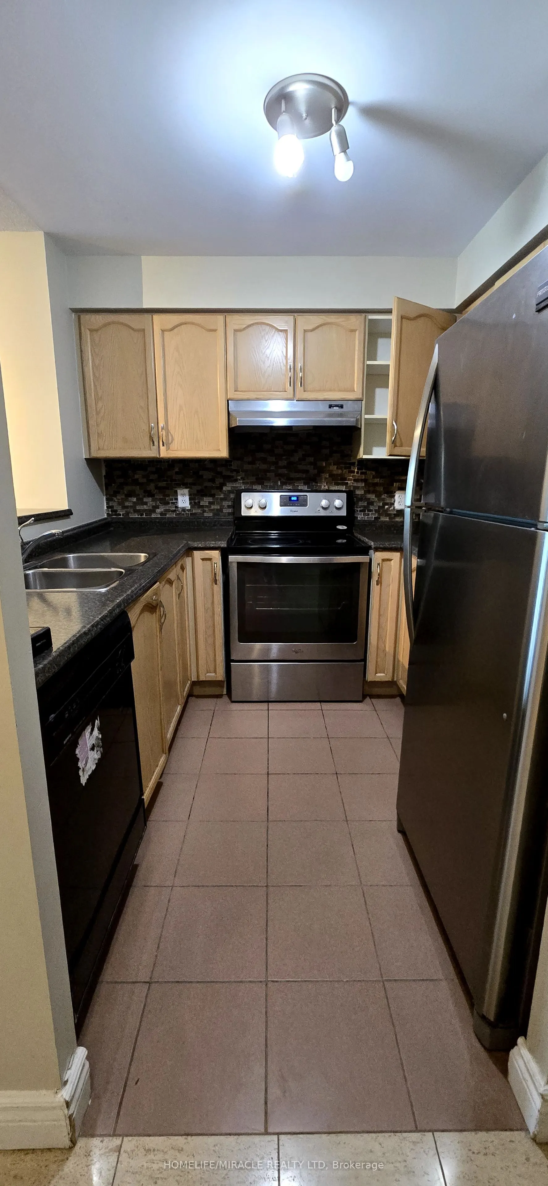 18 Pemberton Avenue #306