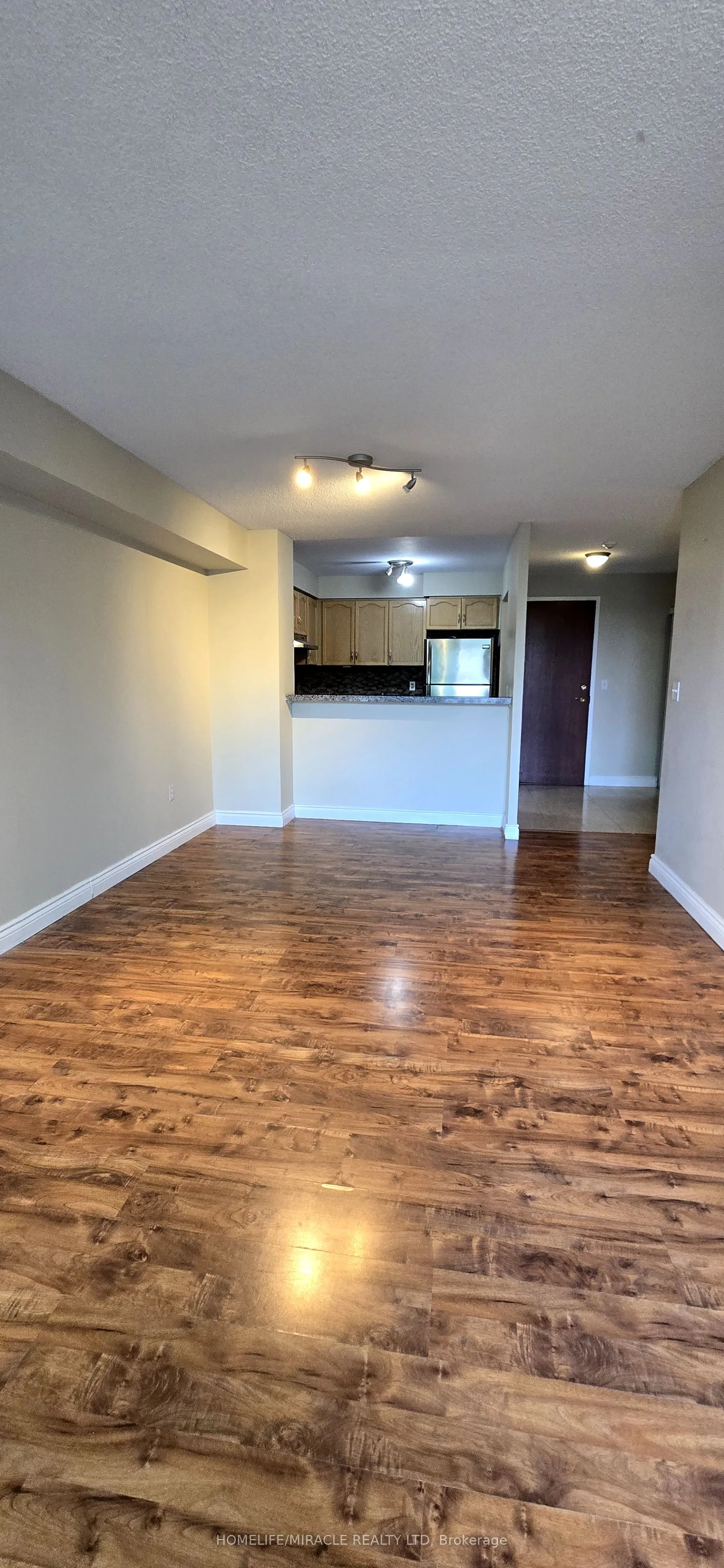 18 Pemberton Avenue #306