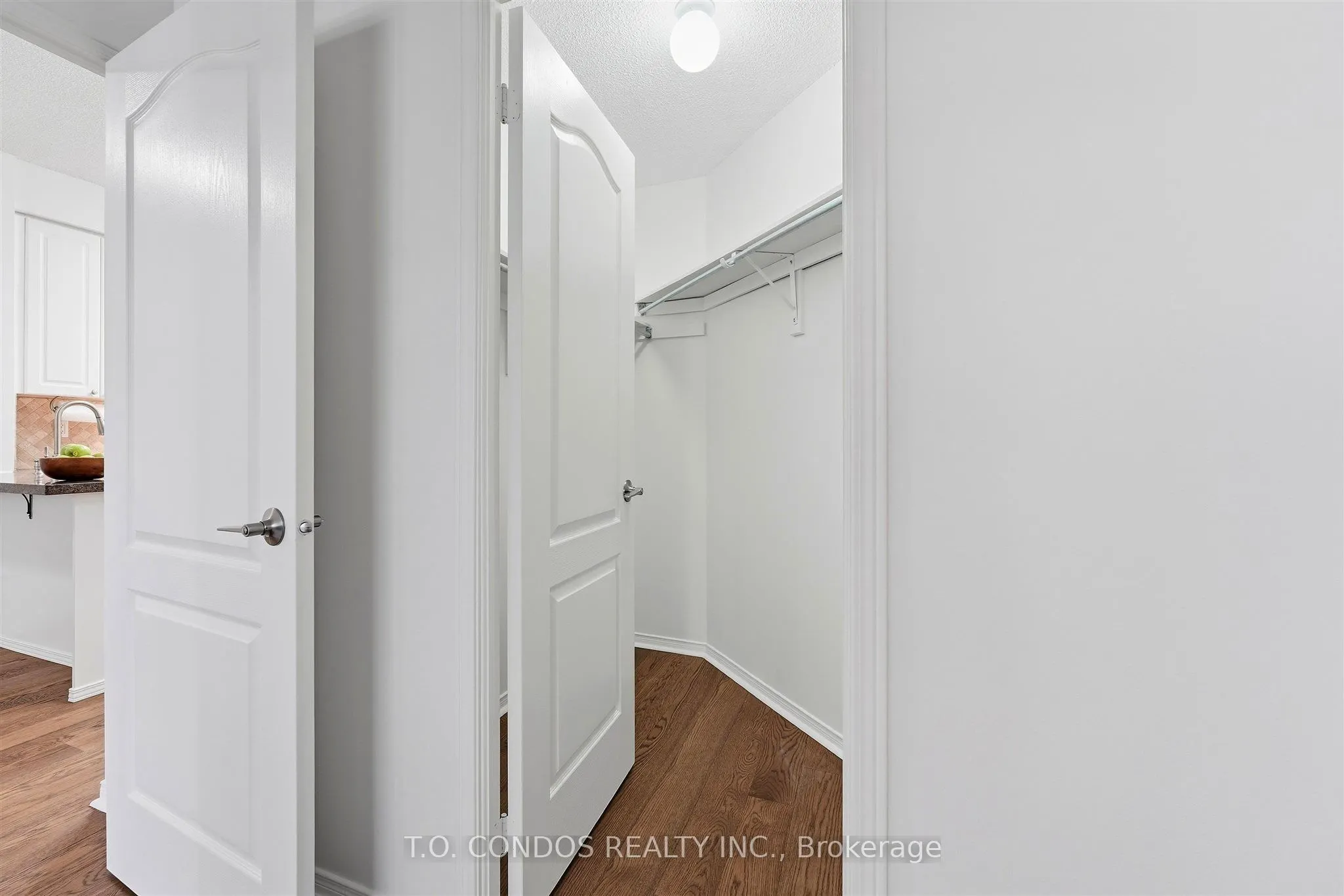 555 Yonge Street #304