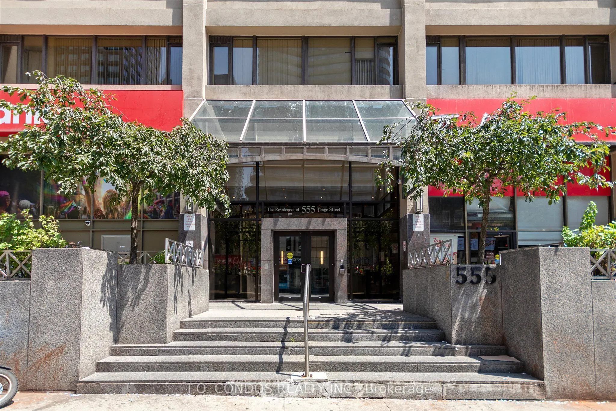 555 Yonge Street #304