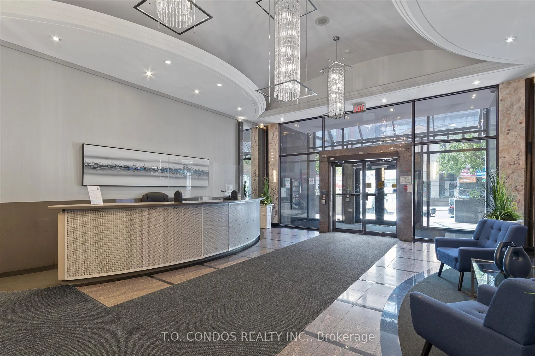 555 Yonge Street #304