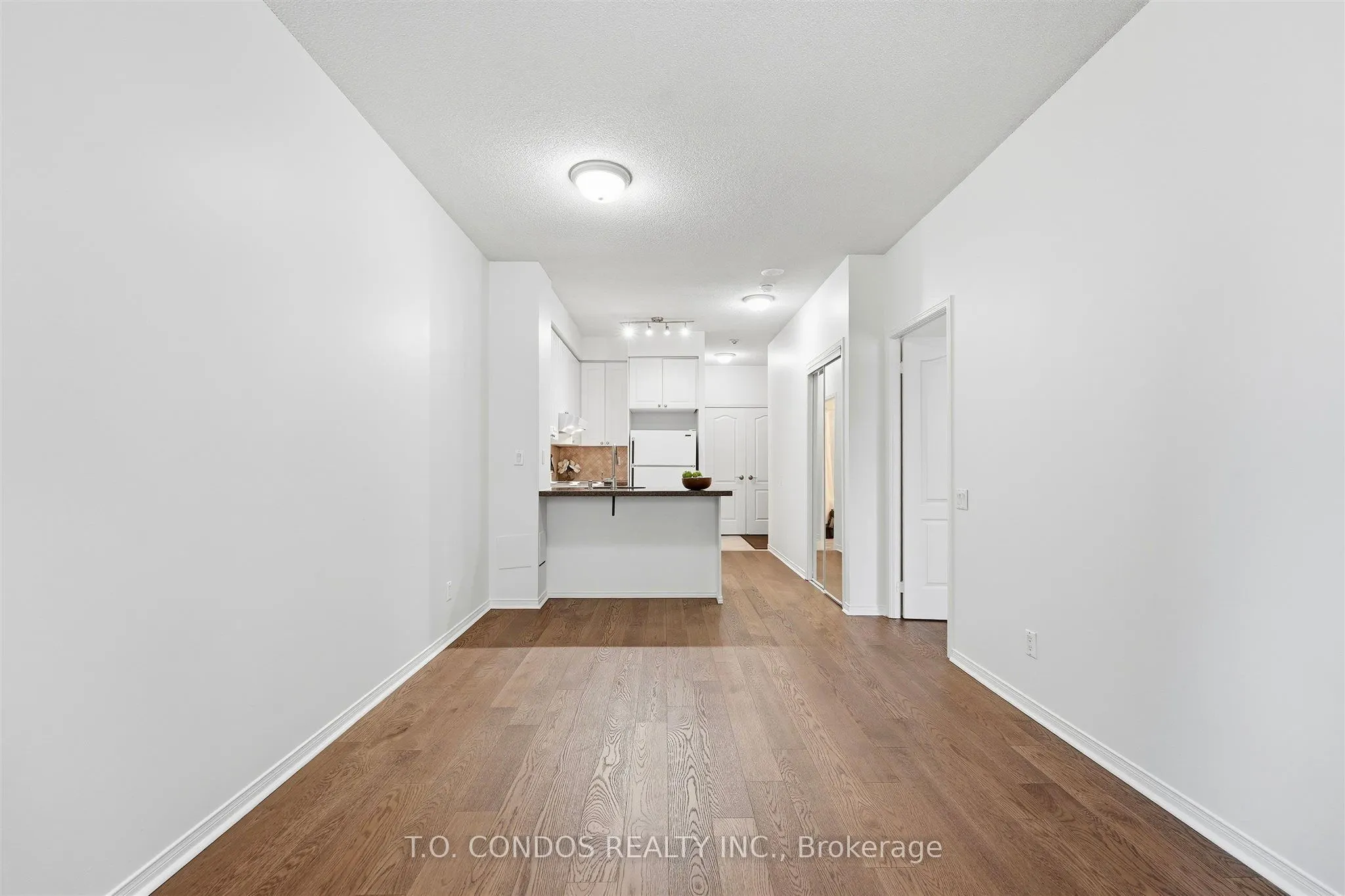 555 Yonge Street #304