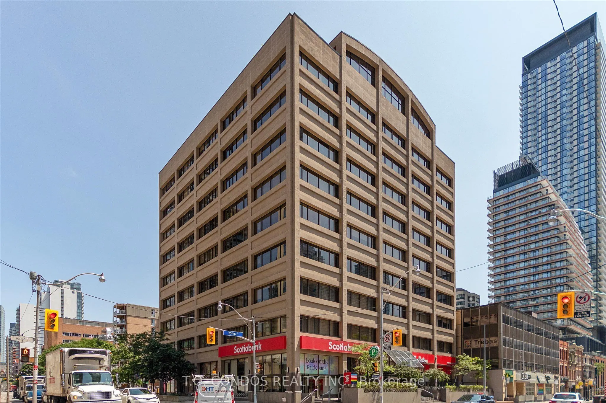 555 Yonge Street #304