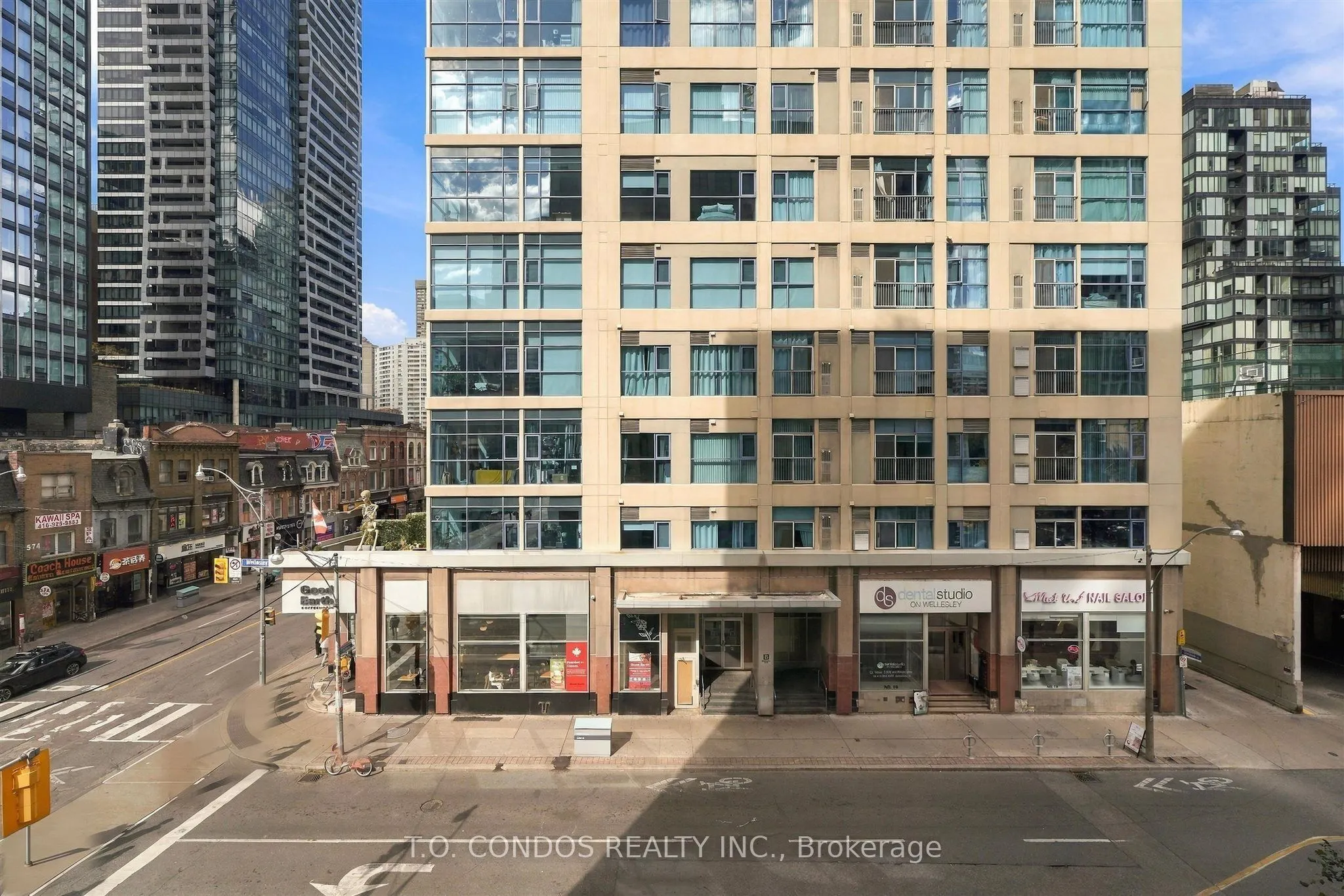 555 Yonge Street #304