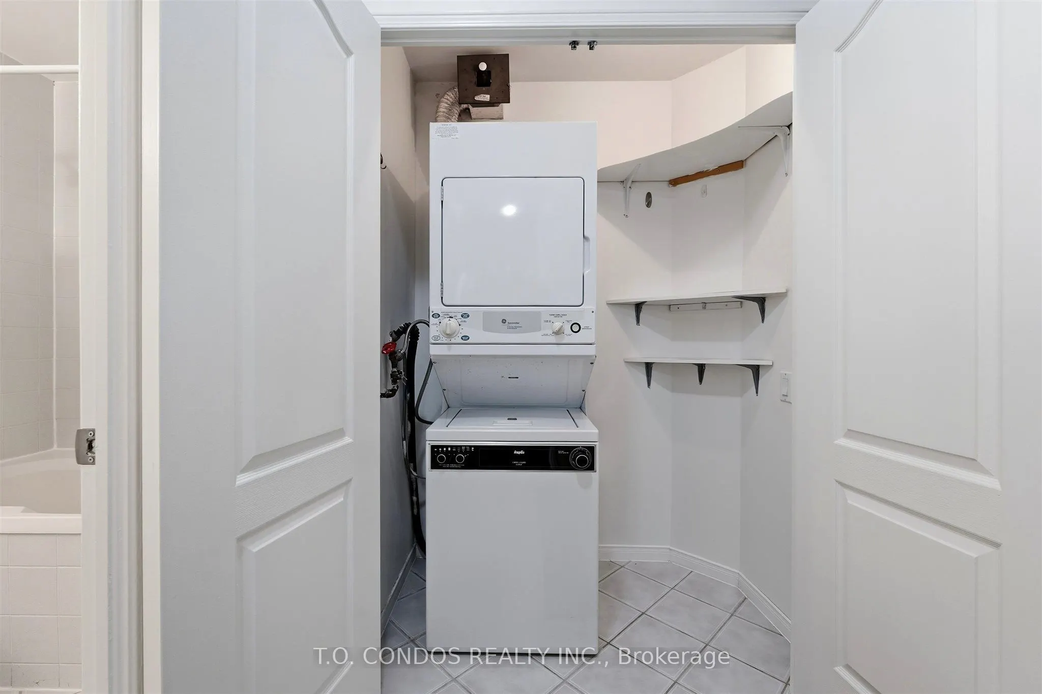 555 Yonge Street #304