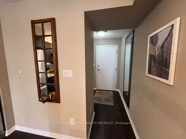 400 Adelaide Street E #807