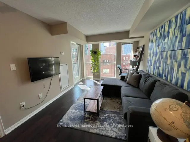 400 Adelaide Street E #807