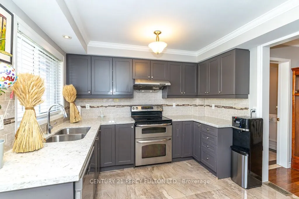 28 Rumi Crescent