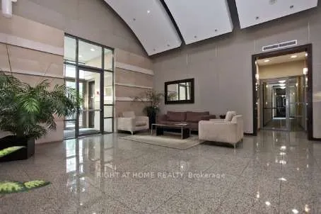 23 Hollywood Avenue #2501