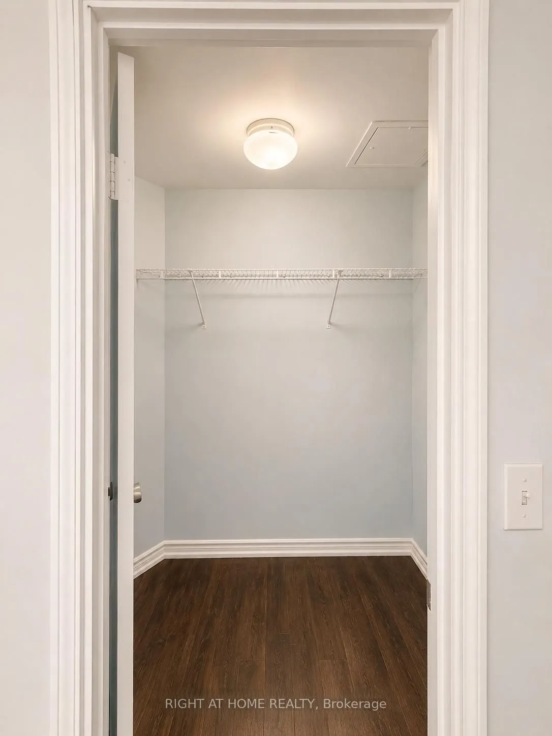 23 Hollywood Avenue #2501