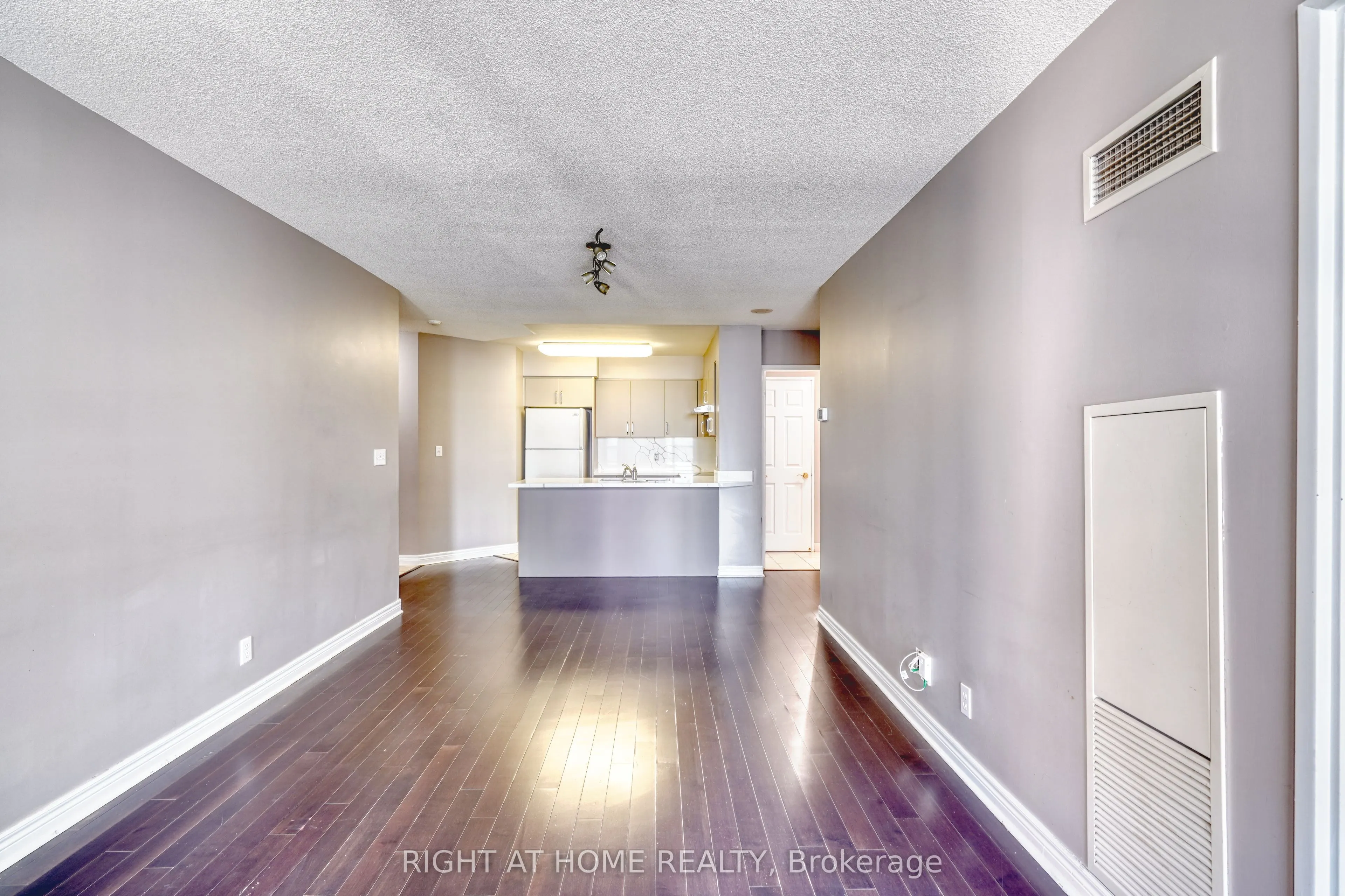 23 Hollywood Avenue #2501