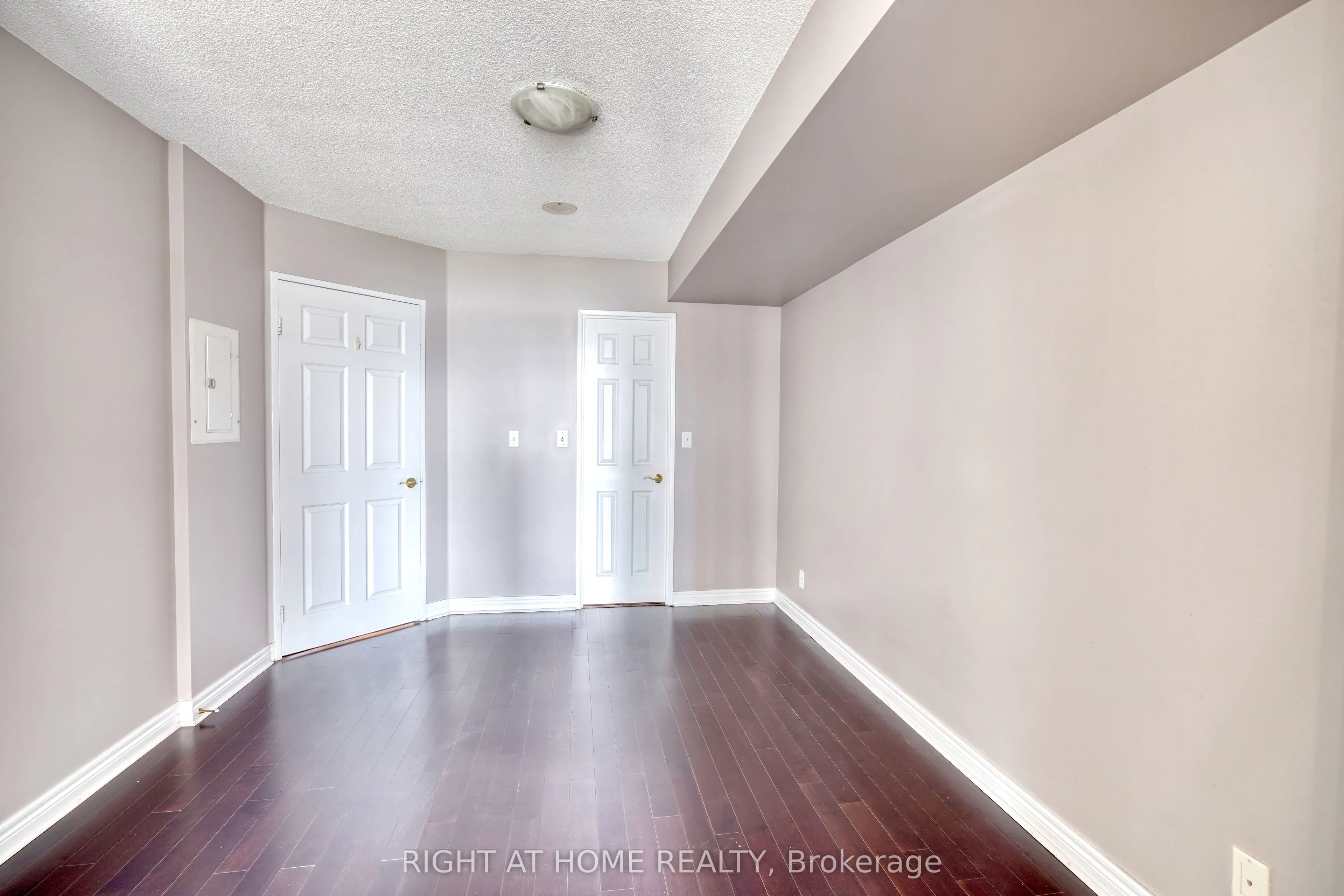 23 Hollywood Avenue #2501