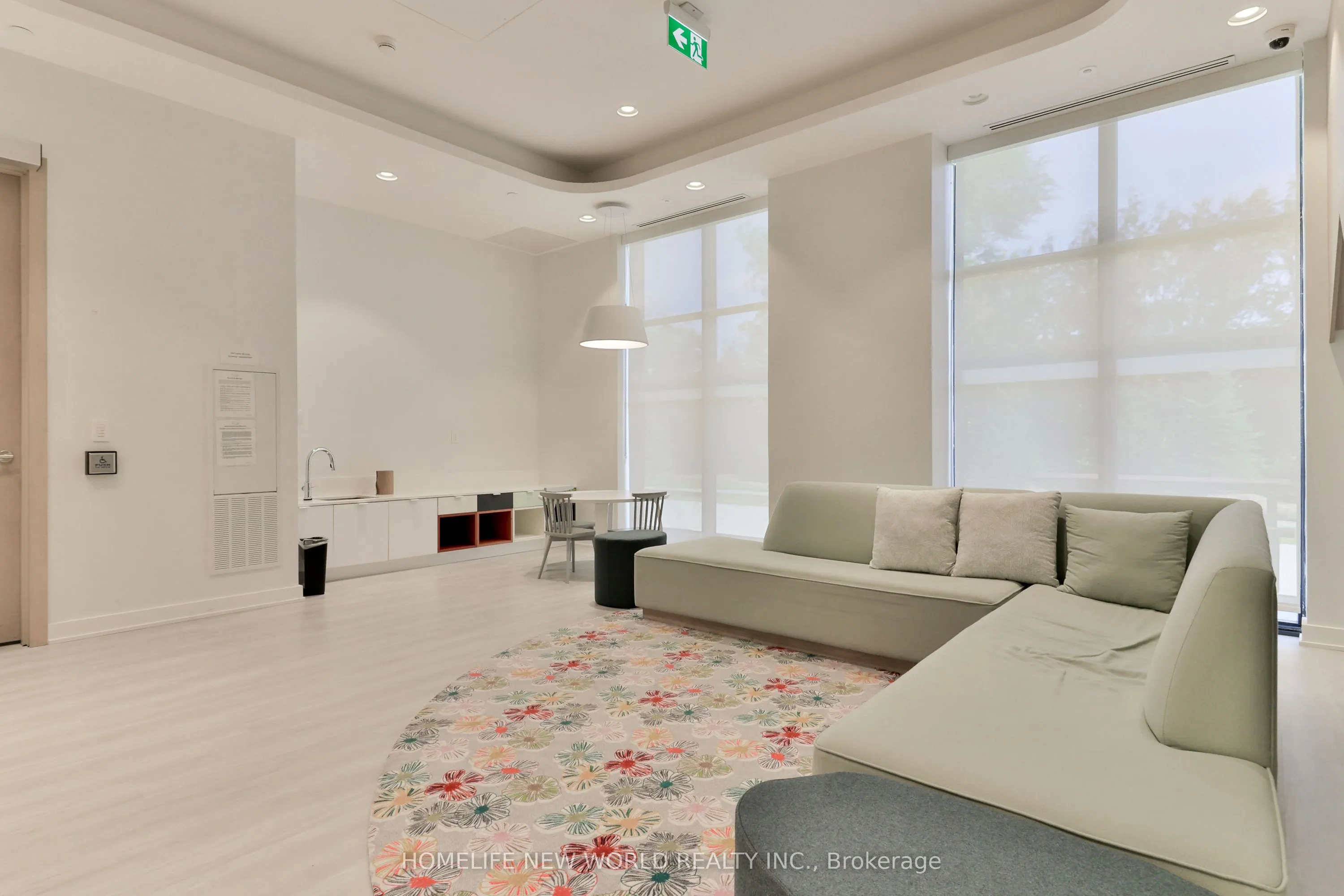 188 Fairview Mall Drive #215