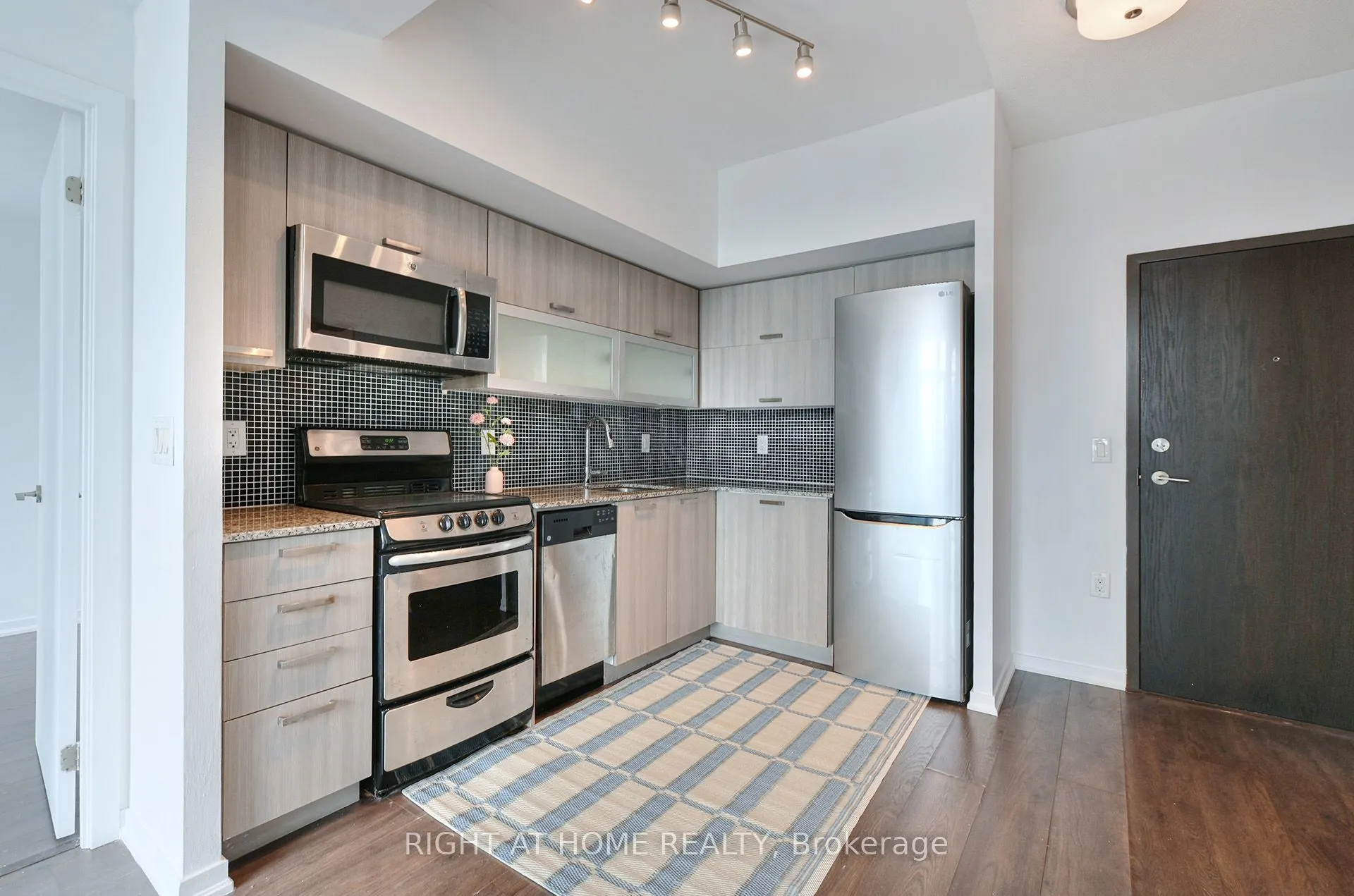 36 Lisgar Street #1511