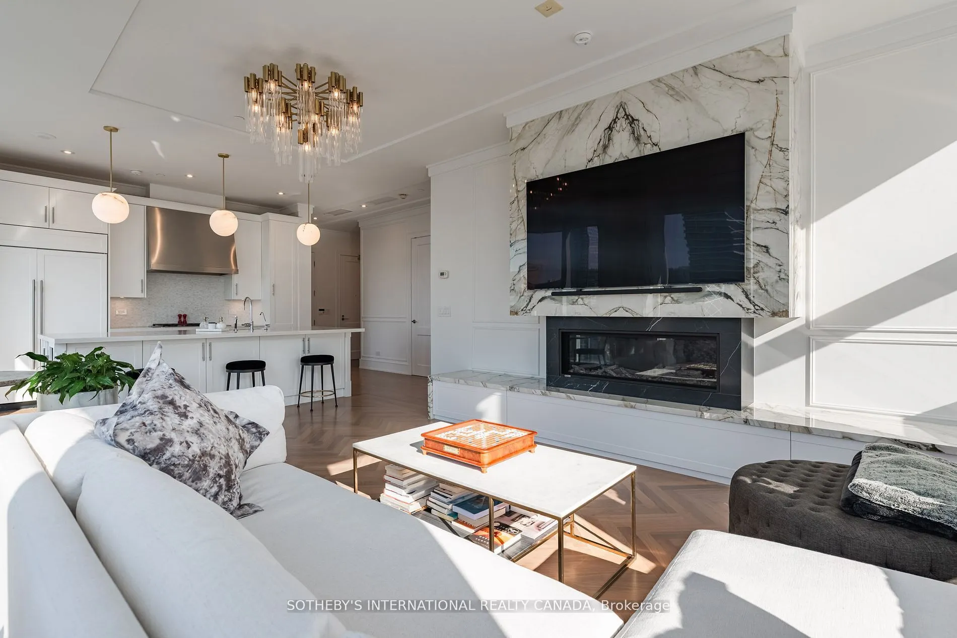 183 Wellington Street W #2301