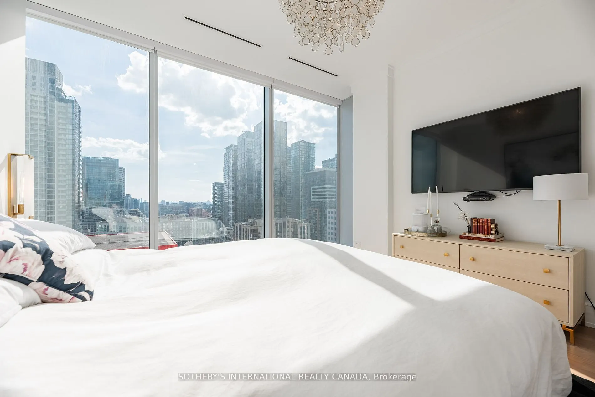 183 Wellington Street W #2301