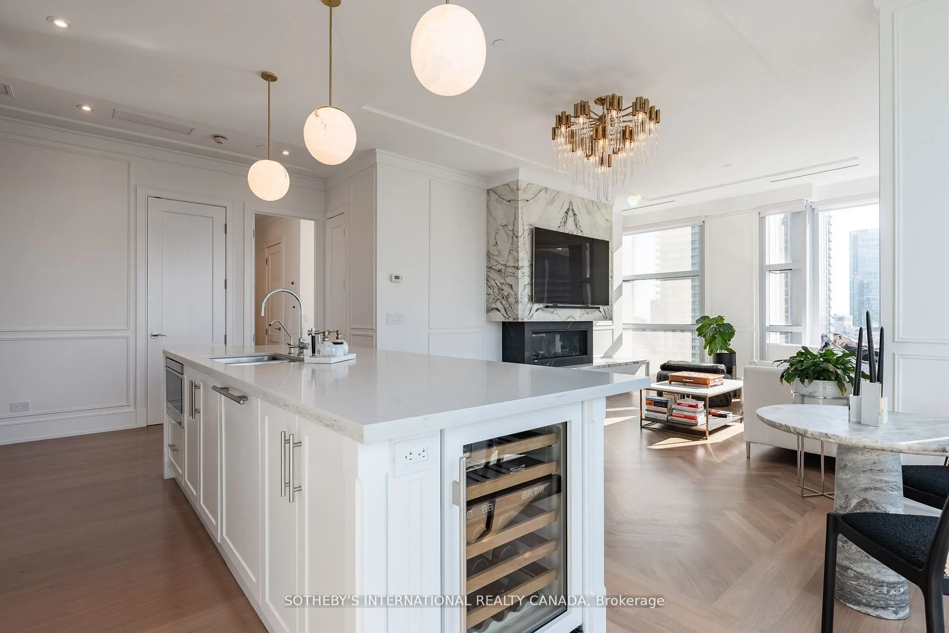 183 Wellington Street W #2301