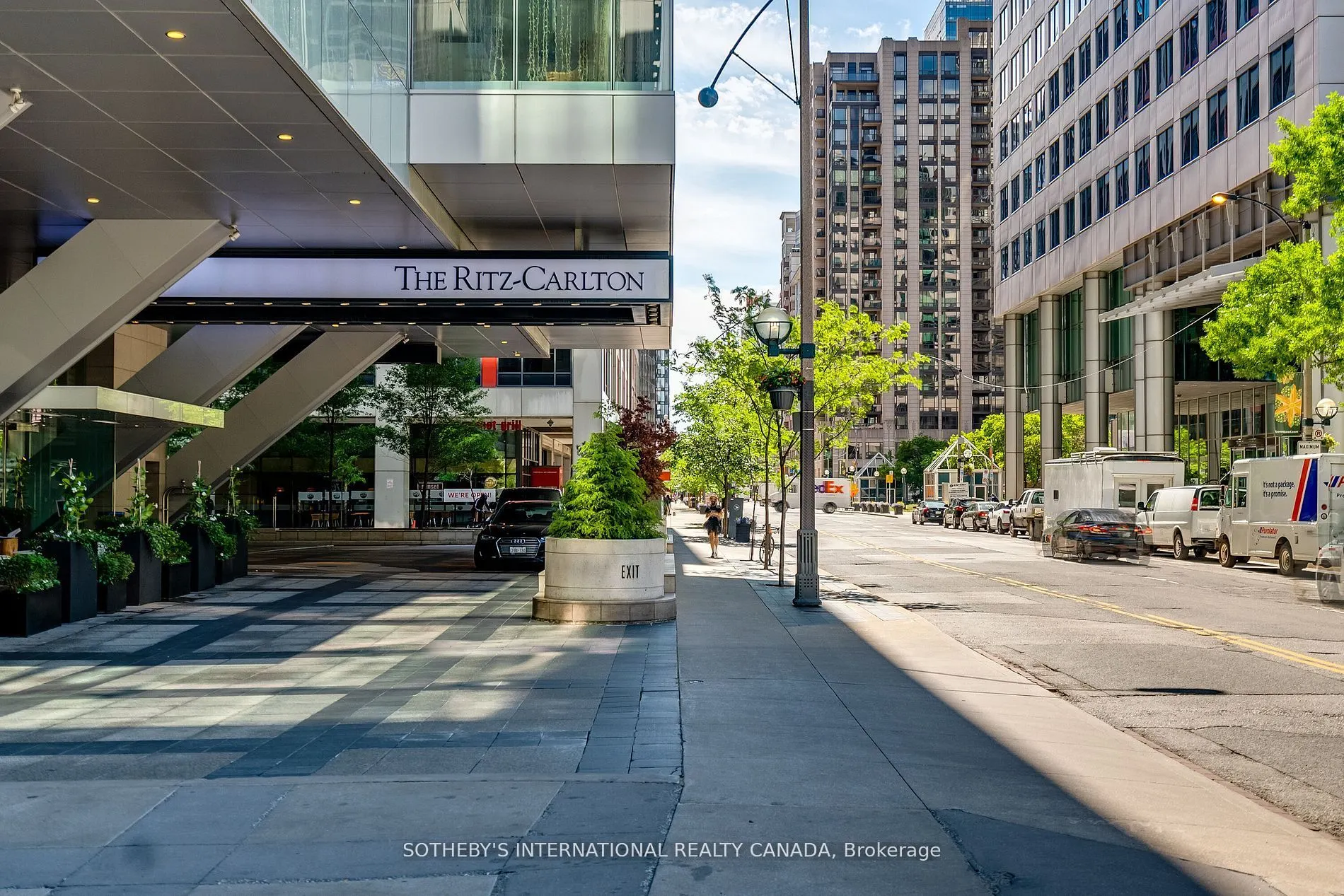 183 Wellington Street W #2301